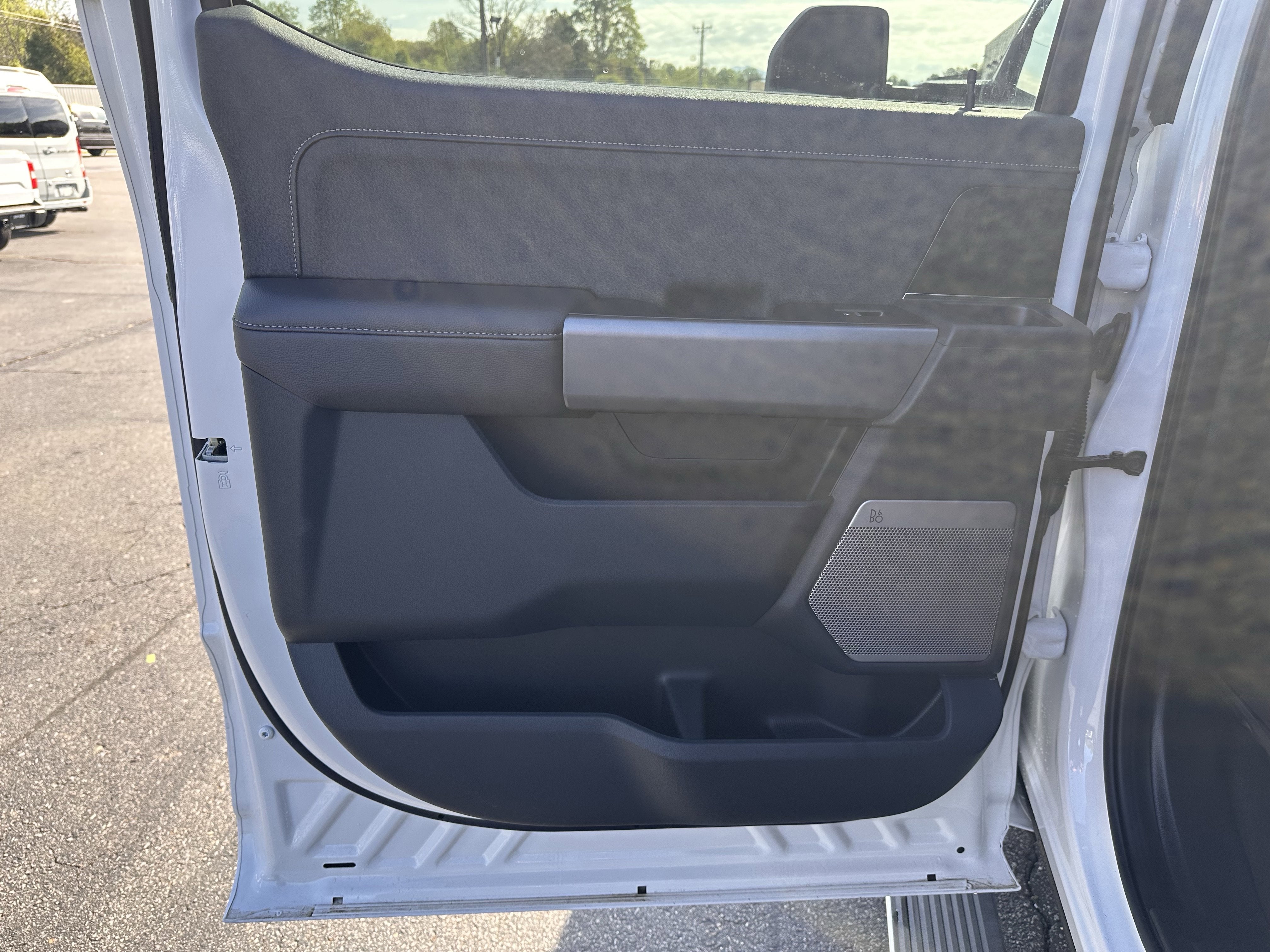 2025 Ford Super Duty F-350 SRW Lariat Tremor