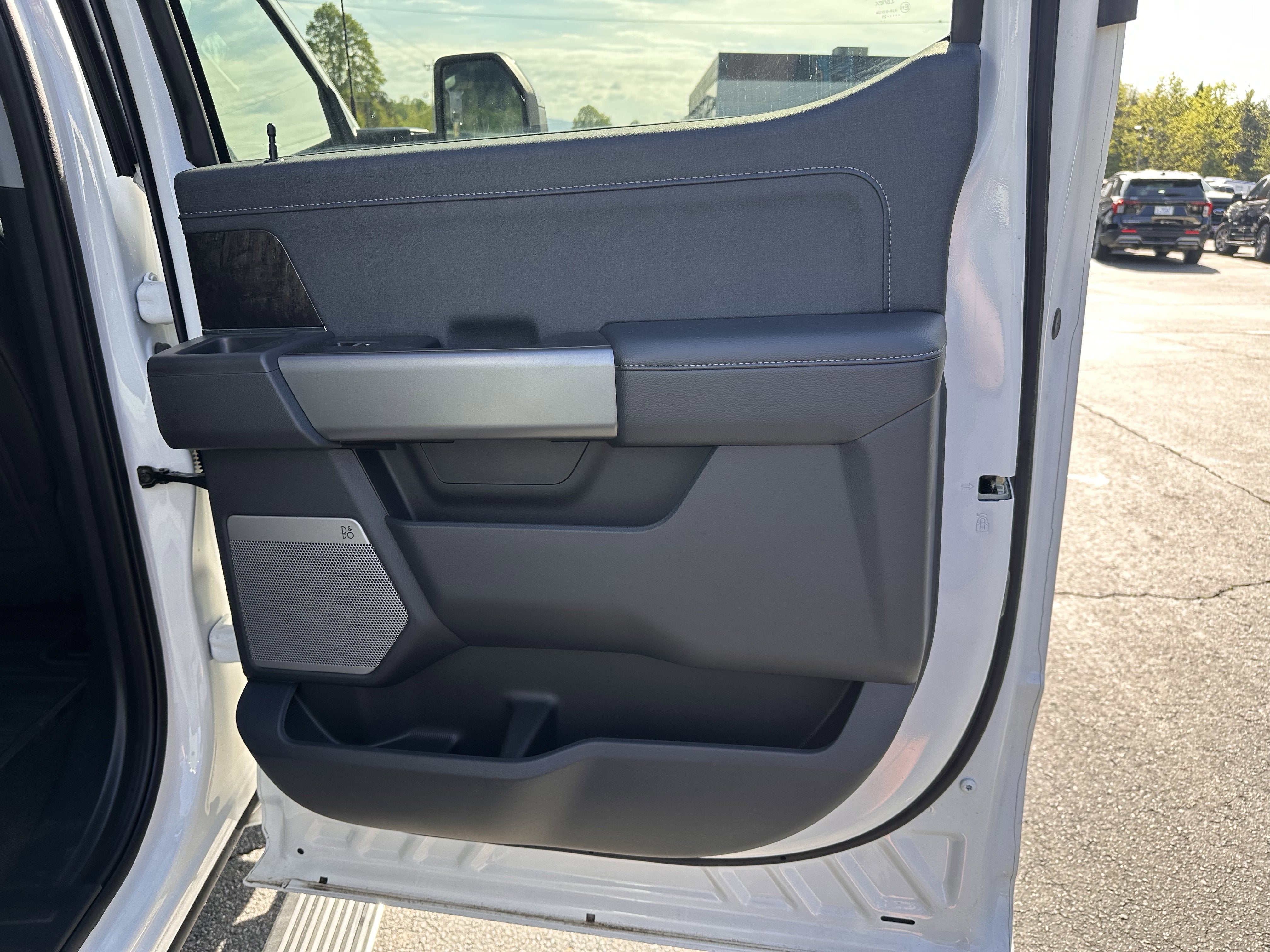 2025 Ford Super Duty F-350 SRW Lariat Tremor