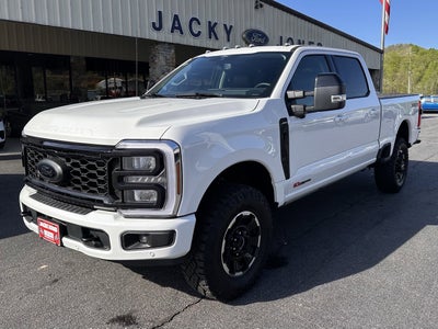 2025 Ford Super Duty F-350 SRW Lariat Tremor