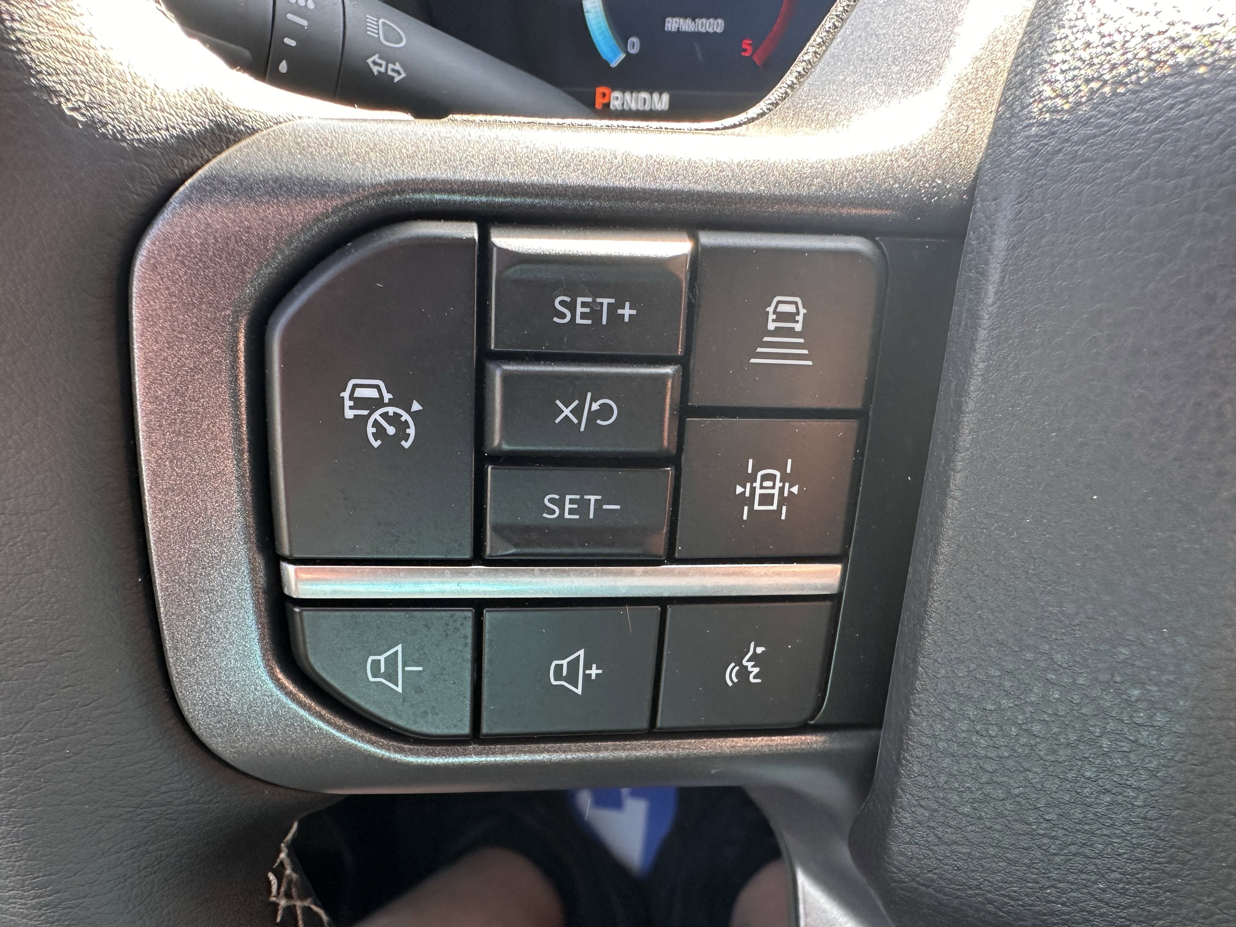 2025 Ford Super Duty F-350 SRW Lariat Tremor