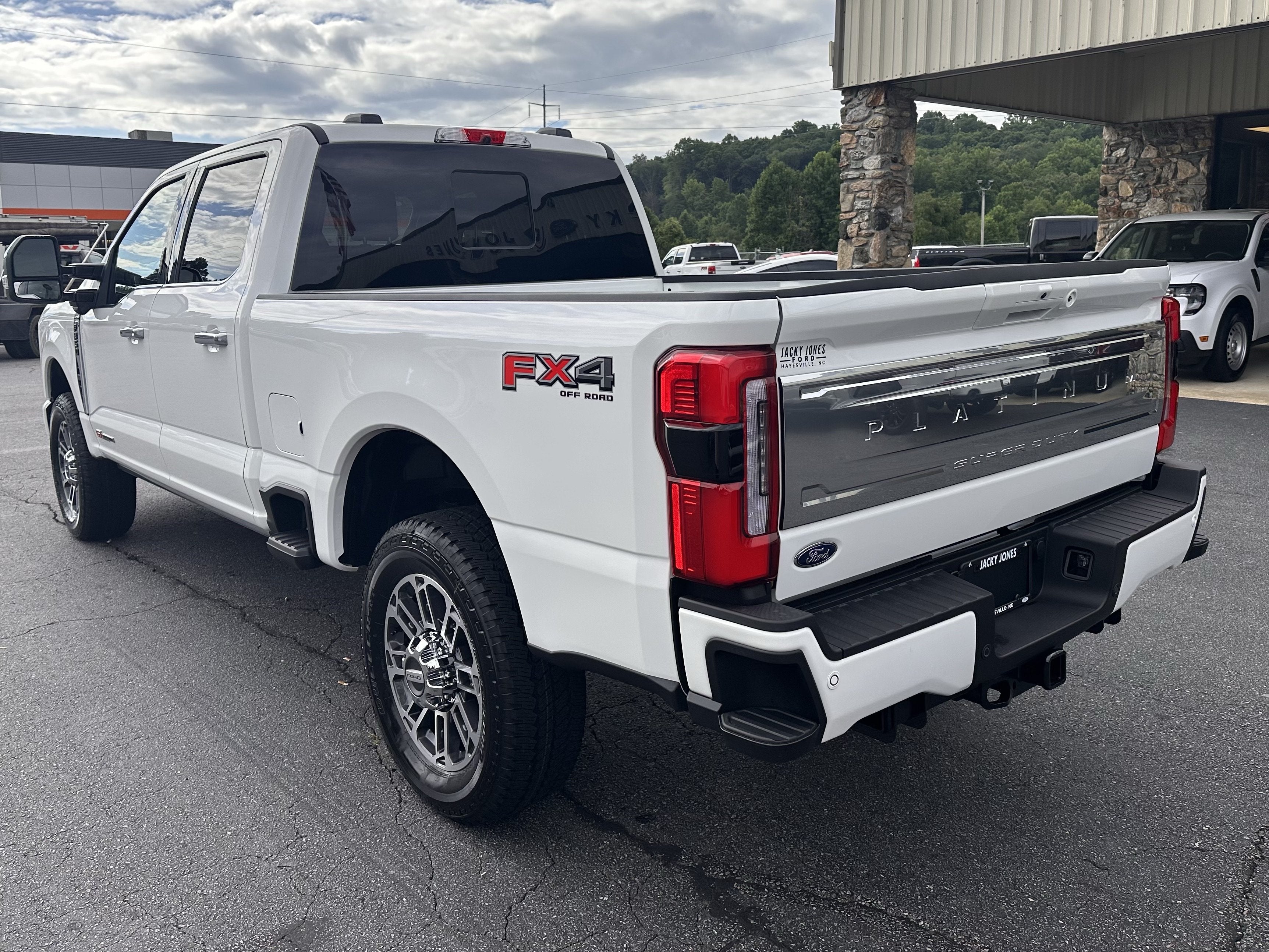 2026 Ford Super Duty F-350 SRW Platinum