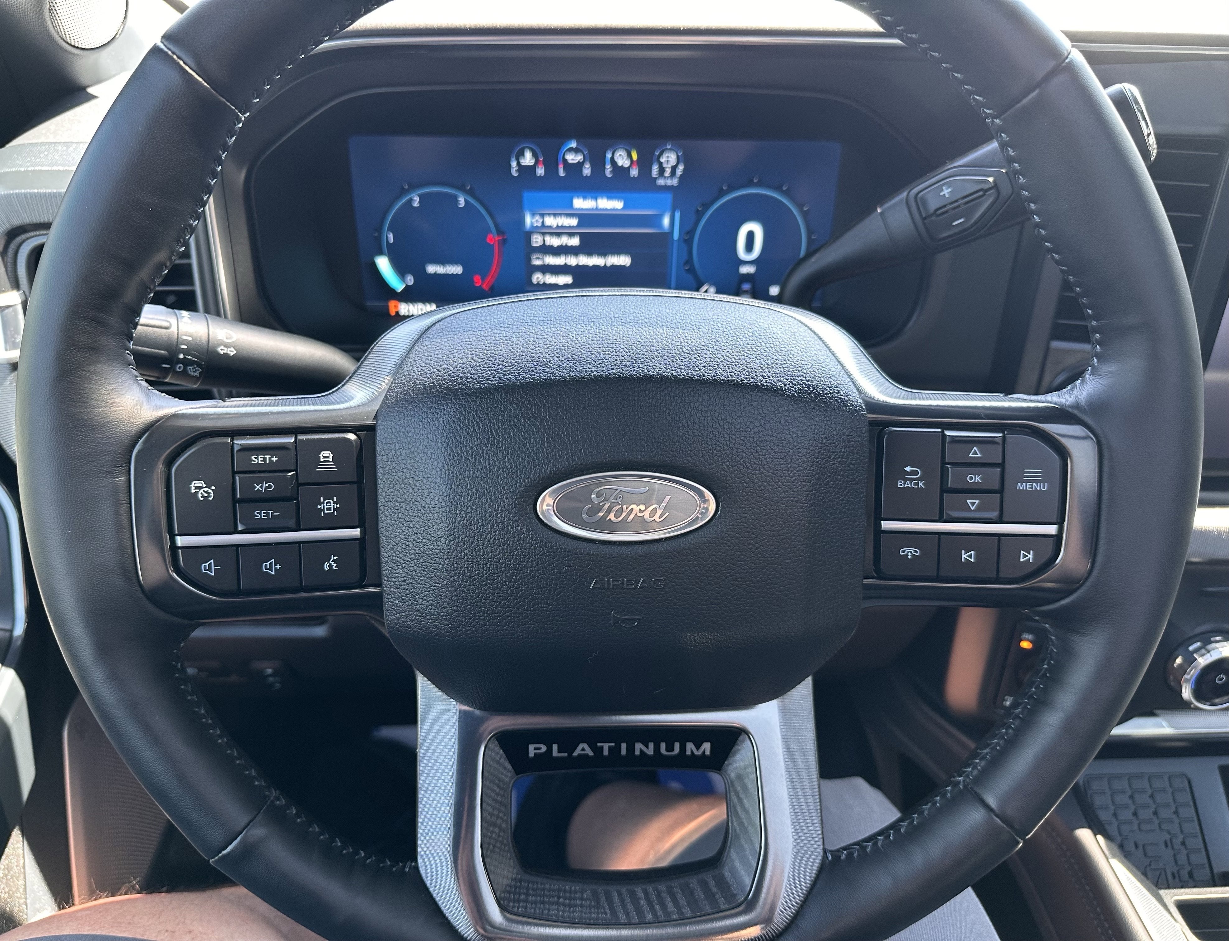 2025 Ford Super Duty F-350 SRW Platinum