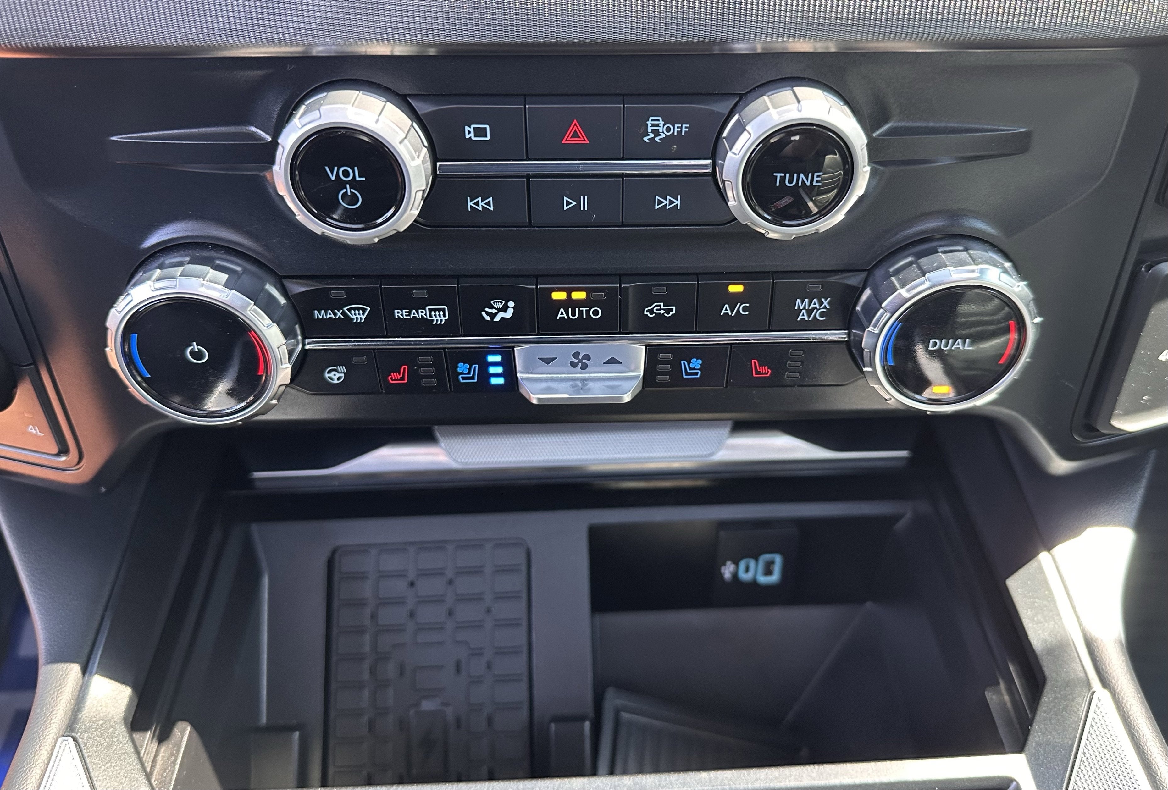 2025 Ford Super Duty F-350 SRW Platinum