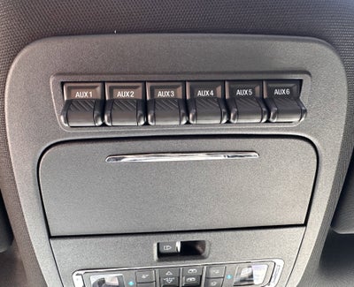 2025 Ford Super Duty F-350 SRW Platinum