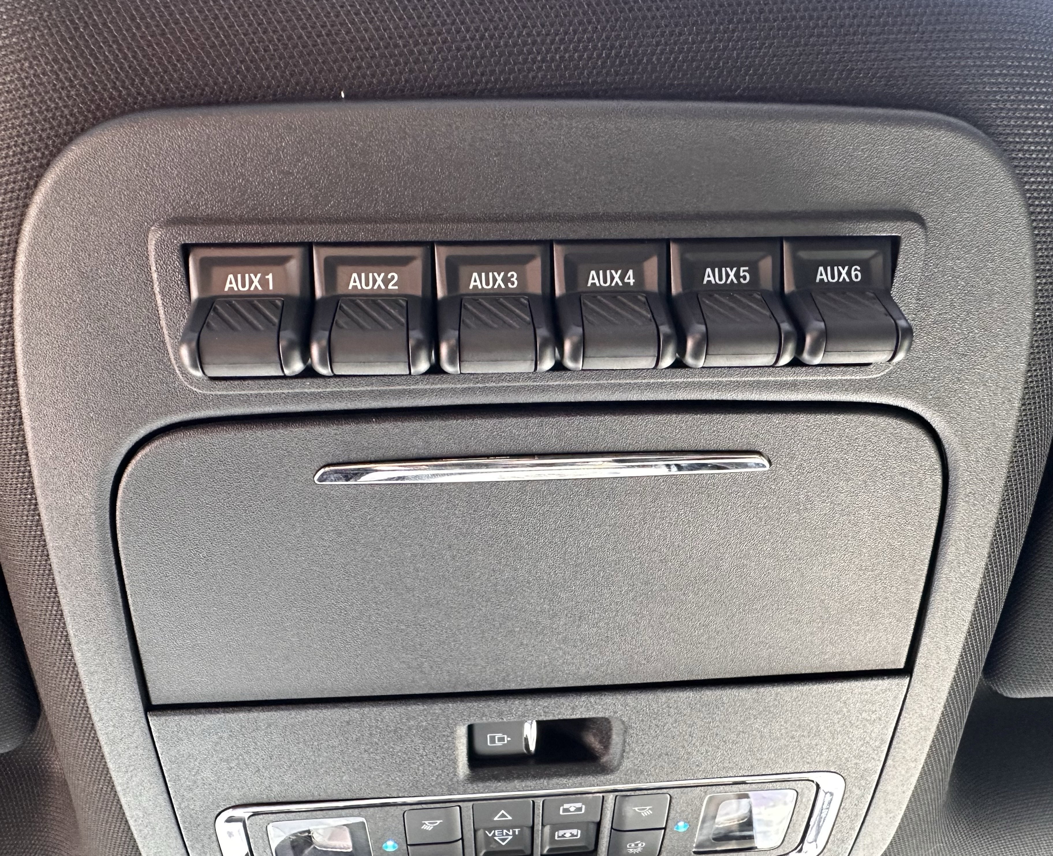 2025 Ford Super Duty F-350 SRW Platinum