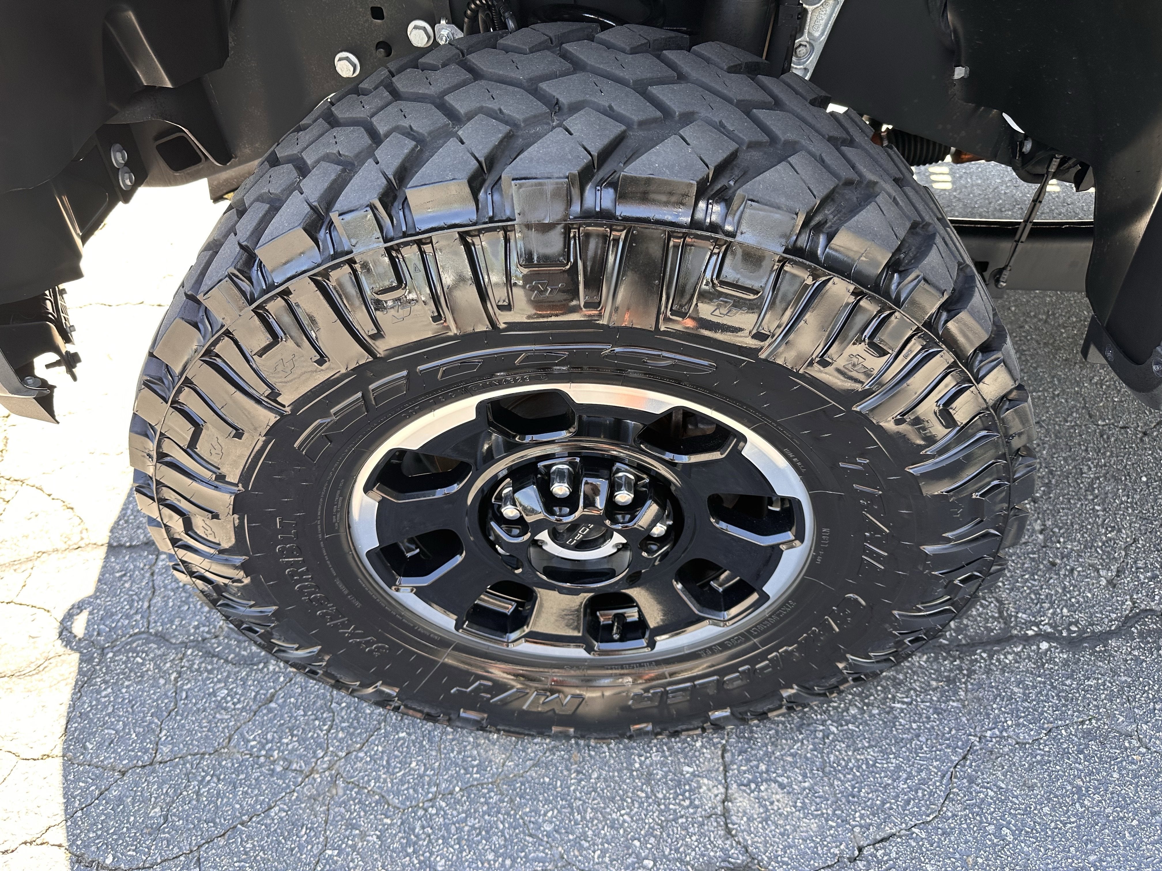 2025 Ford Super Duty F-350 SRW Platinum