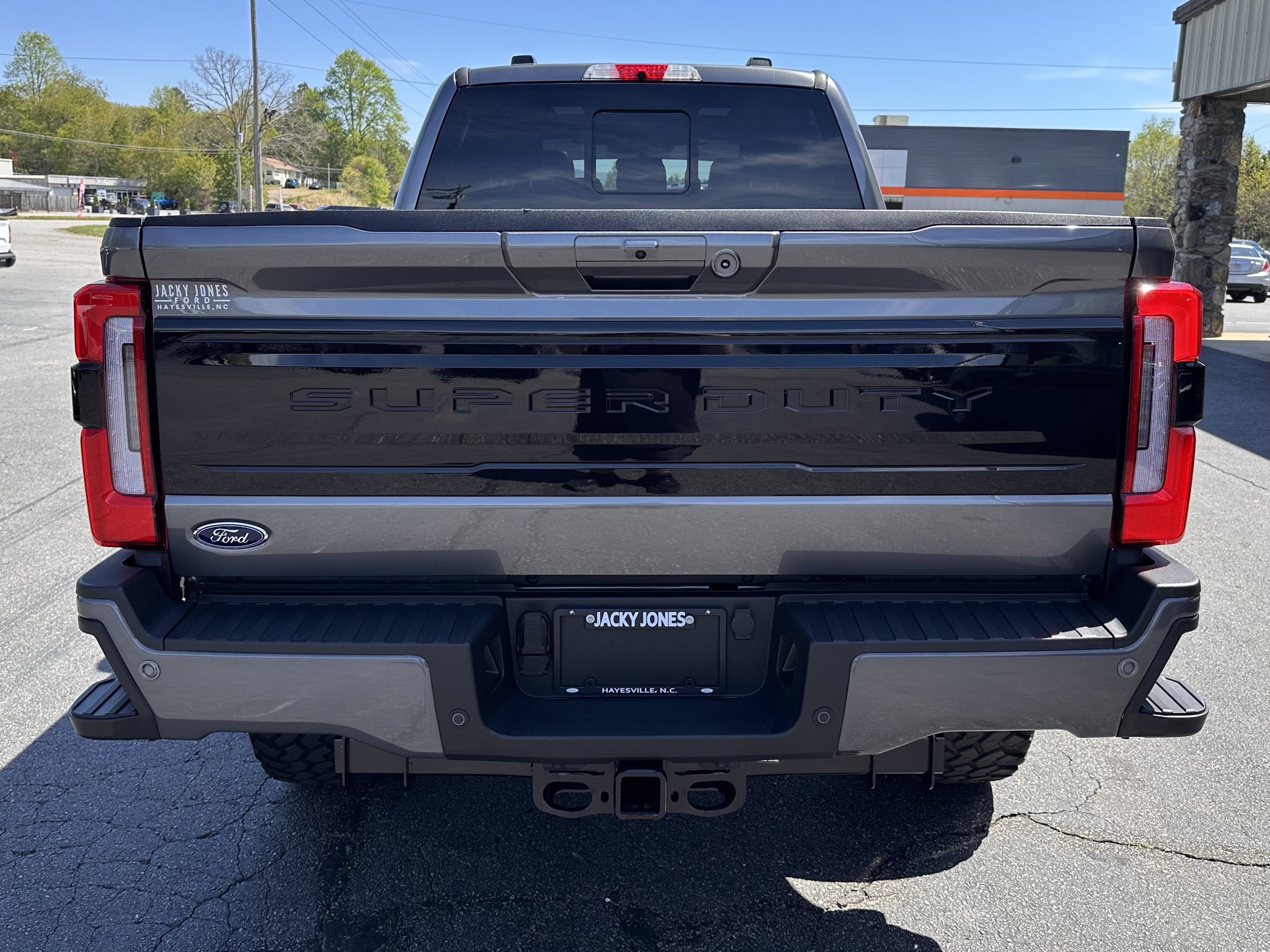 2025 Ford Super Duty F-350 SRW Platinum
