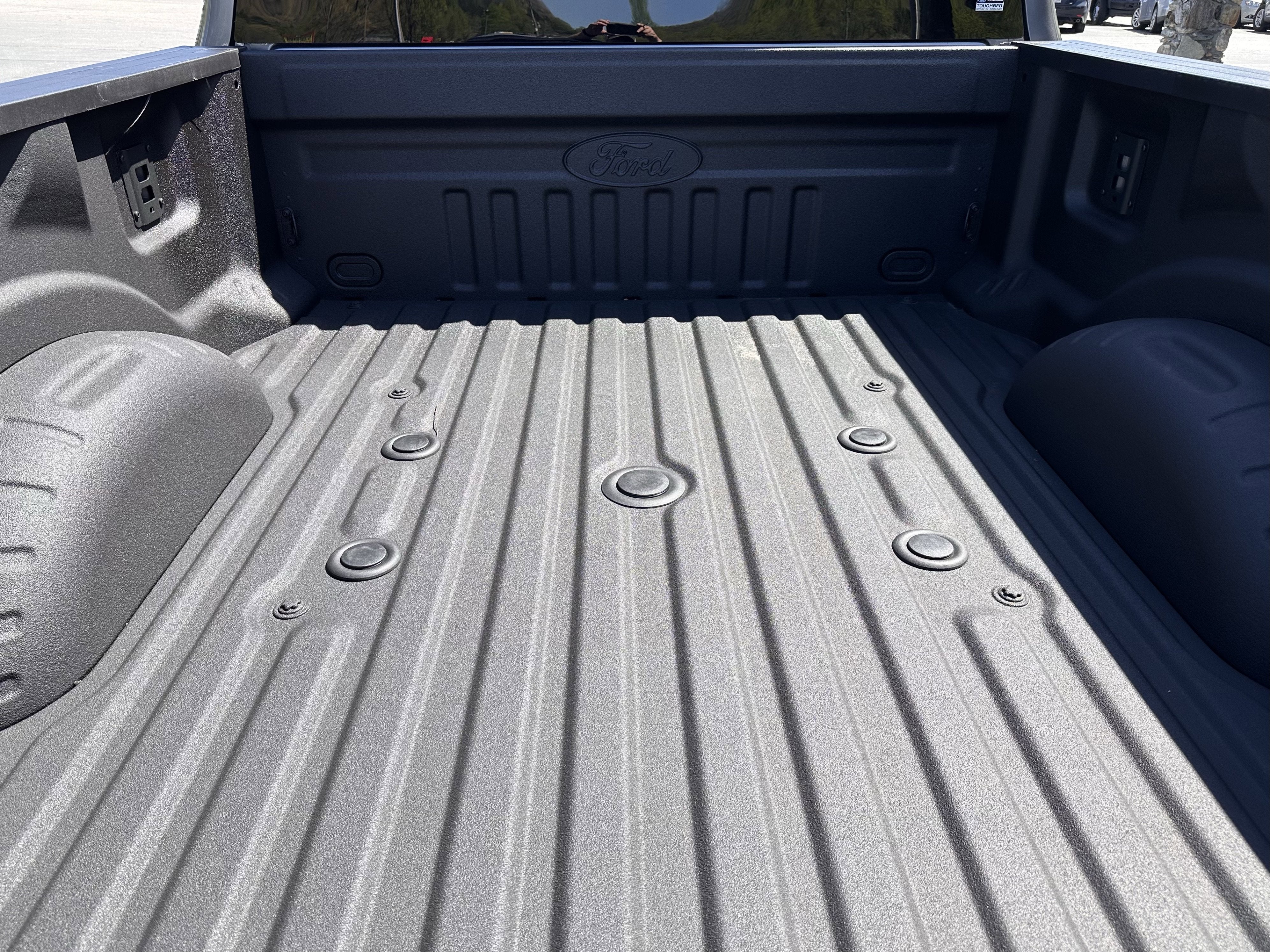 2025 Ford Super Duty F-350 SRW Platinum