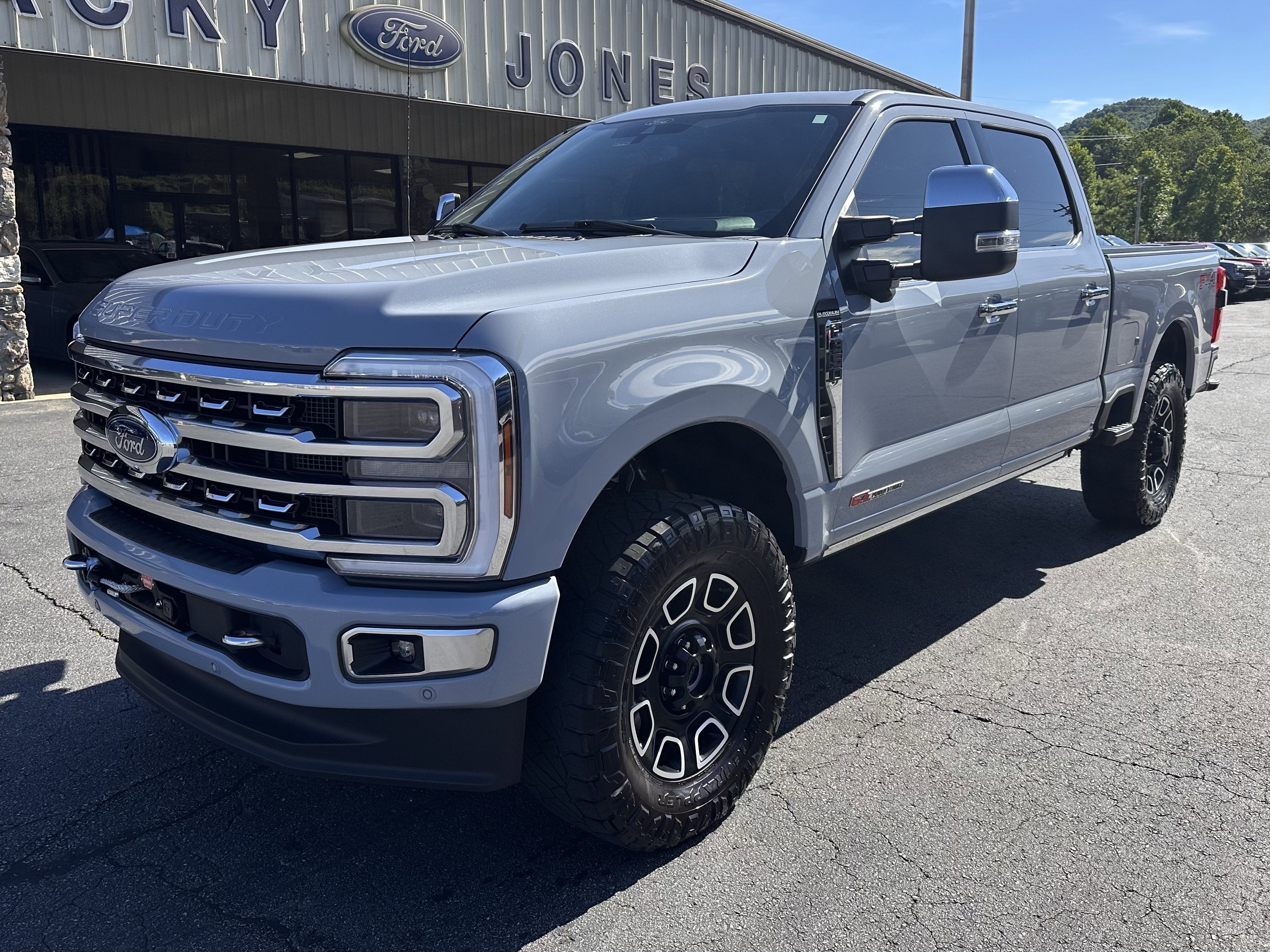 2024 Ford Super Duty F-350 SRW Platinum