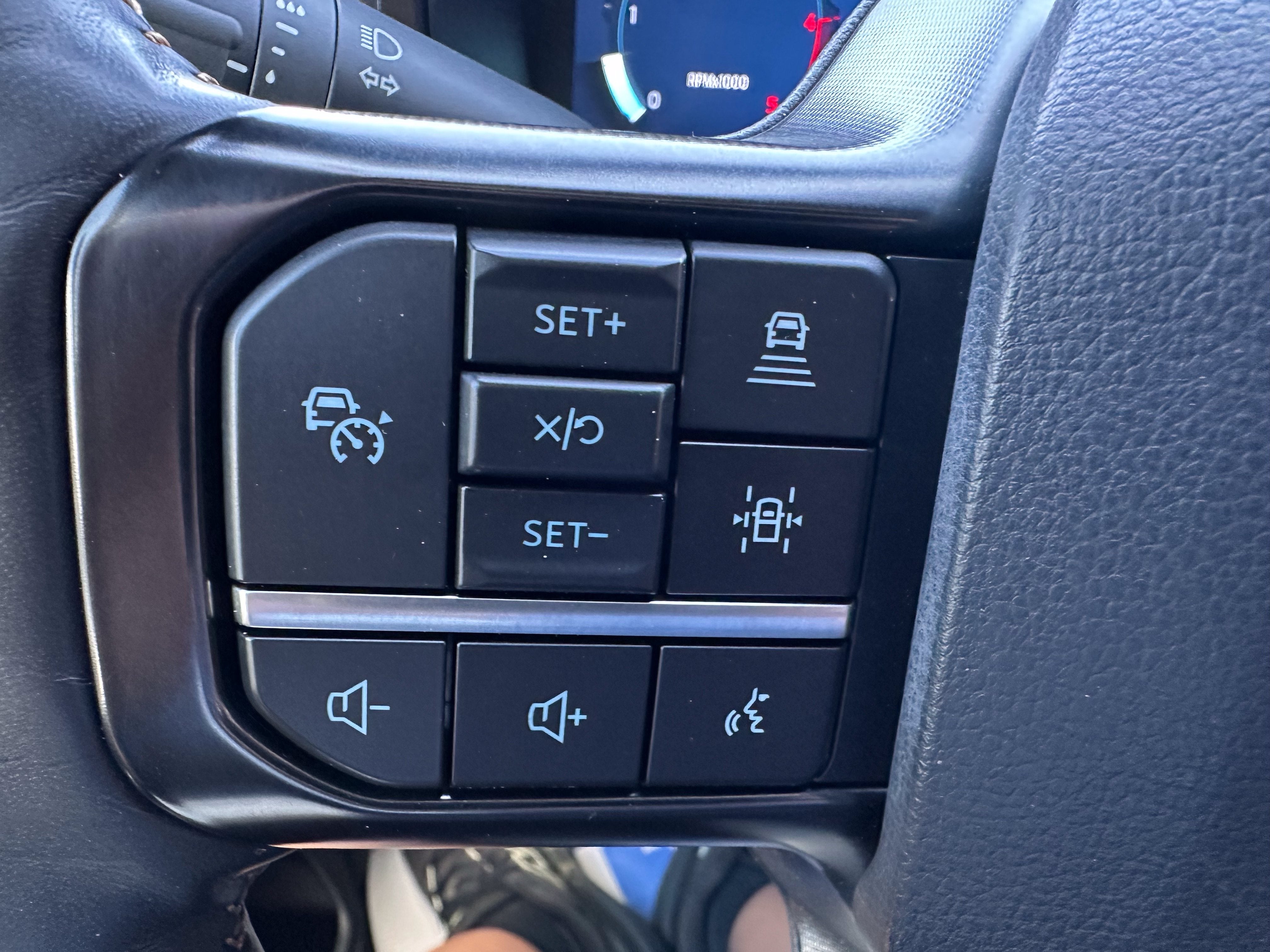 2024 Ford Super Duty F-350 SRW Platinum