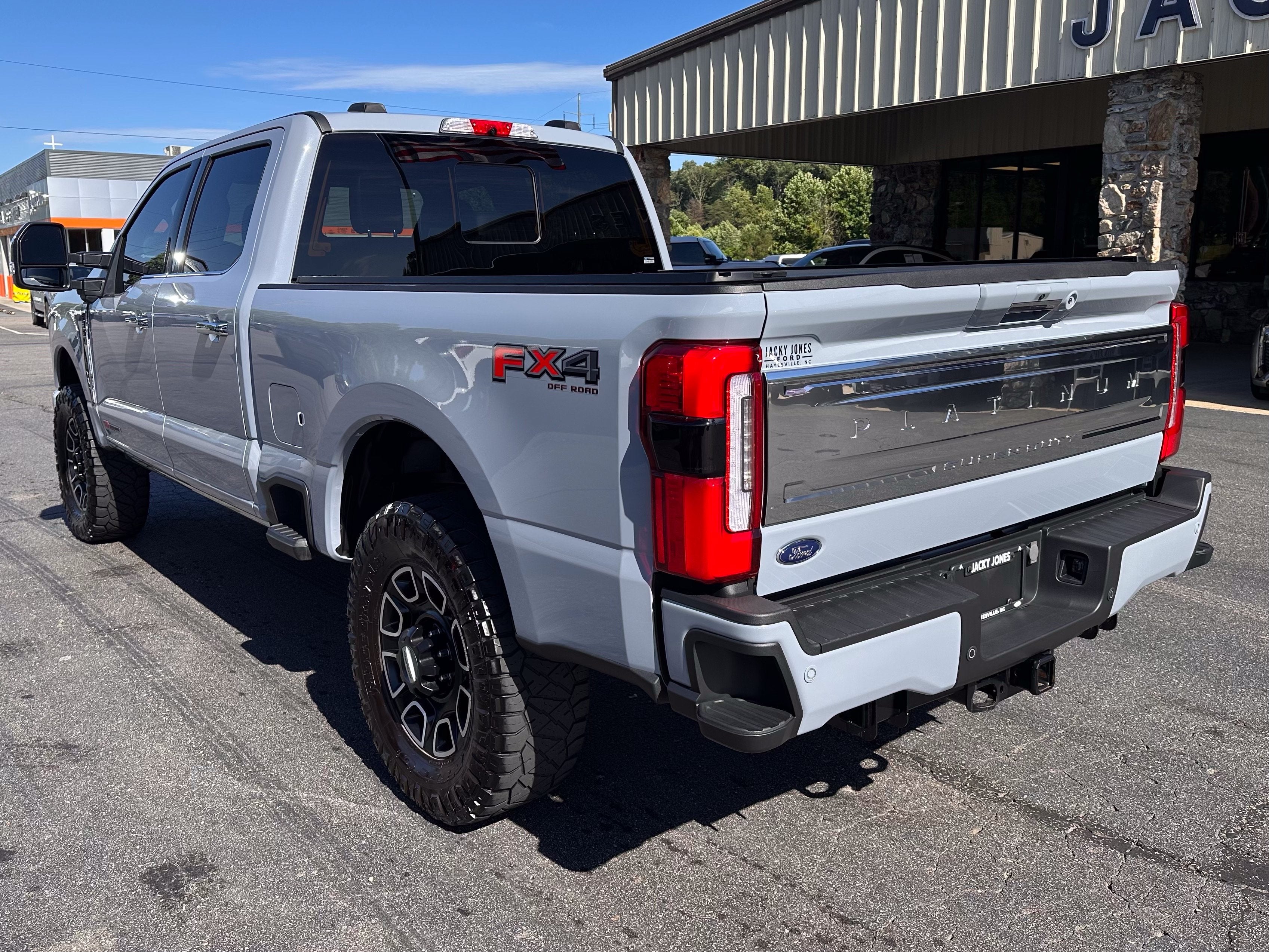 2024 Ford Super Duty F-350 SRW Platinum