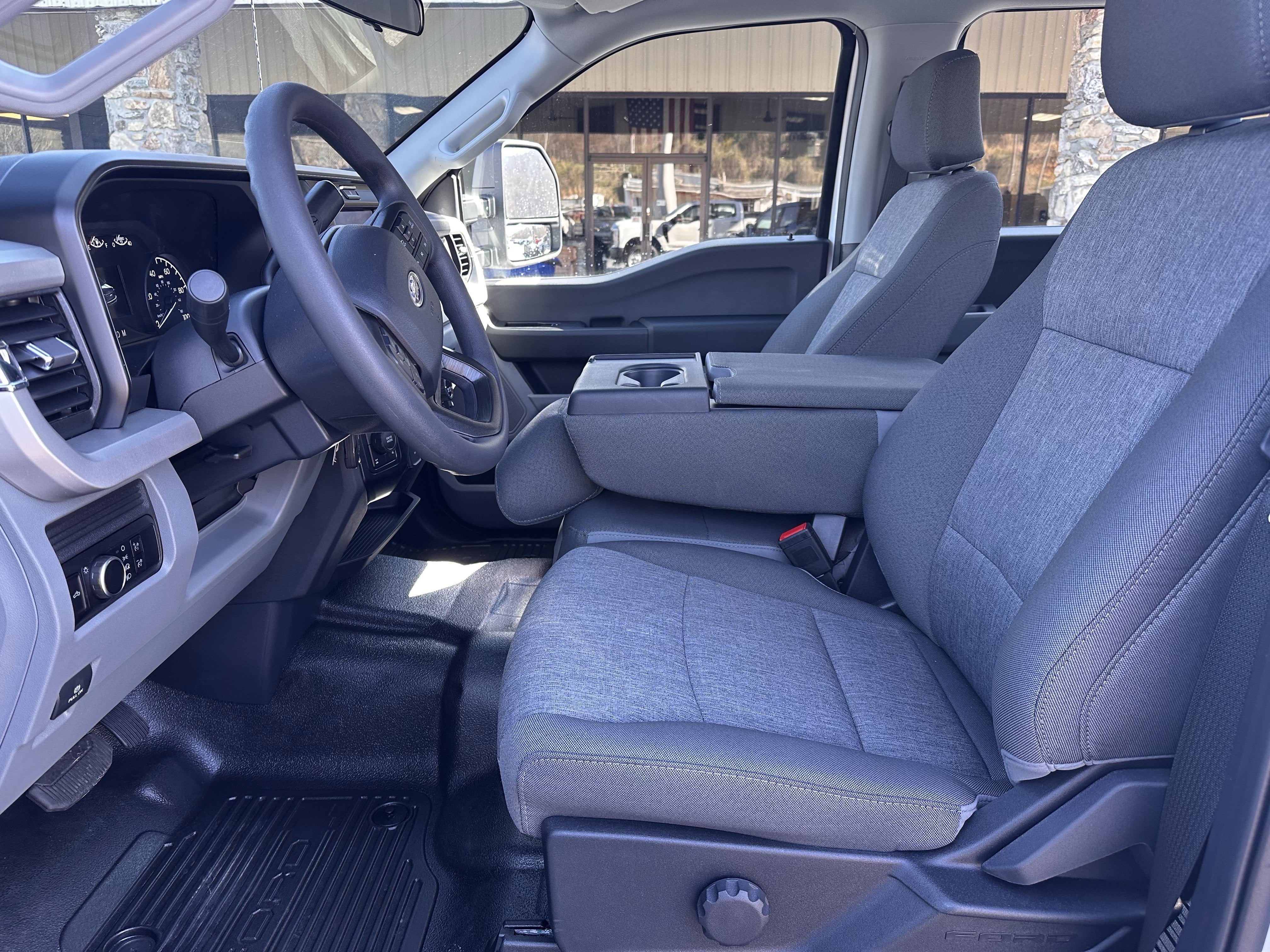 2026 Ford Super Duty F-350 SRW XL