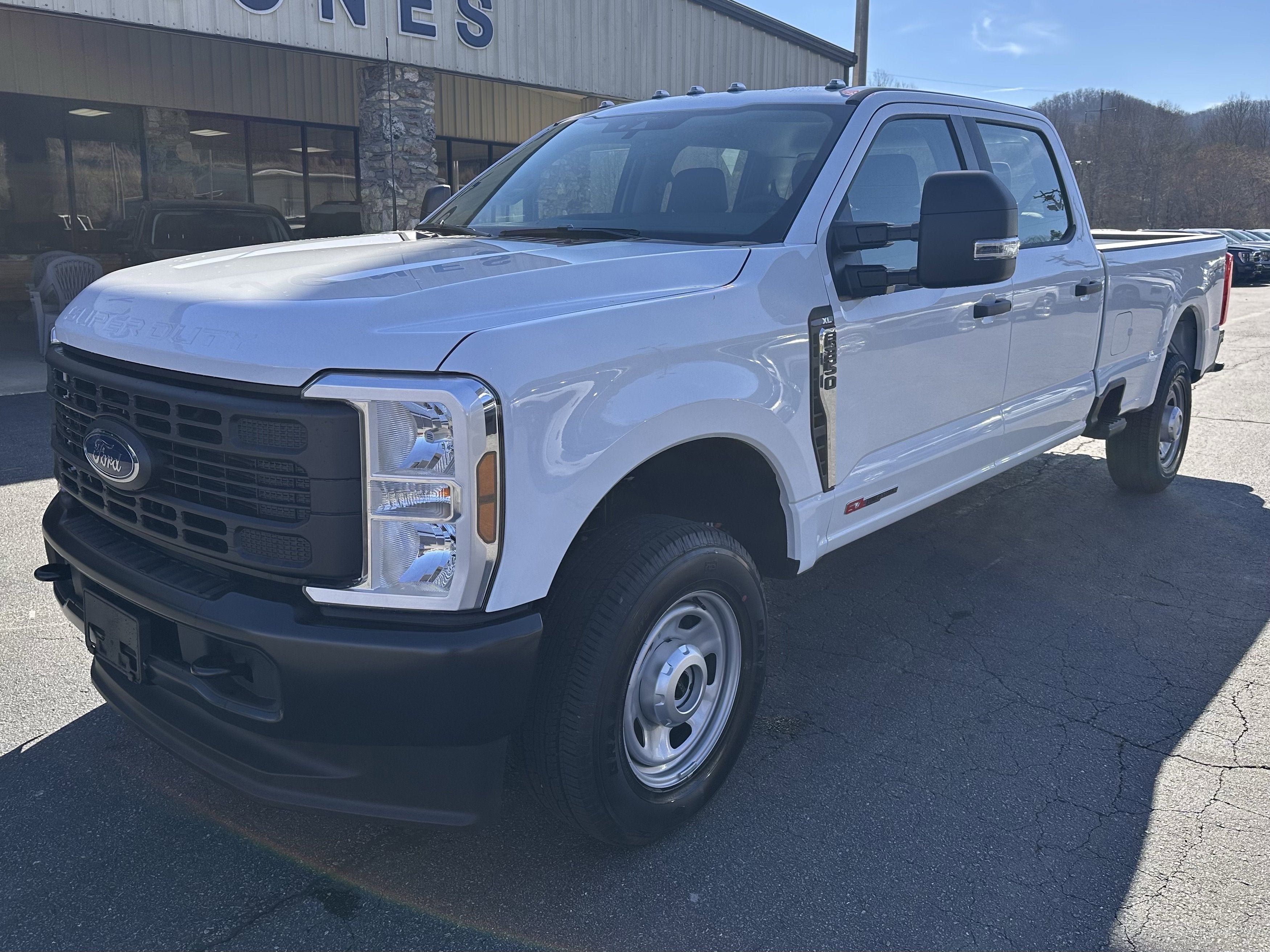 2026 Ford Super Duty F-350 SRW XL