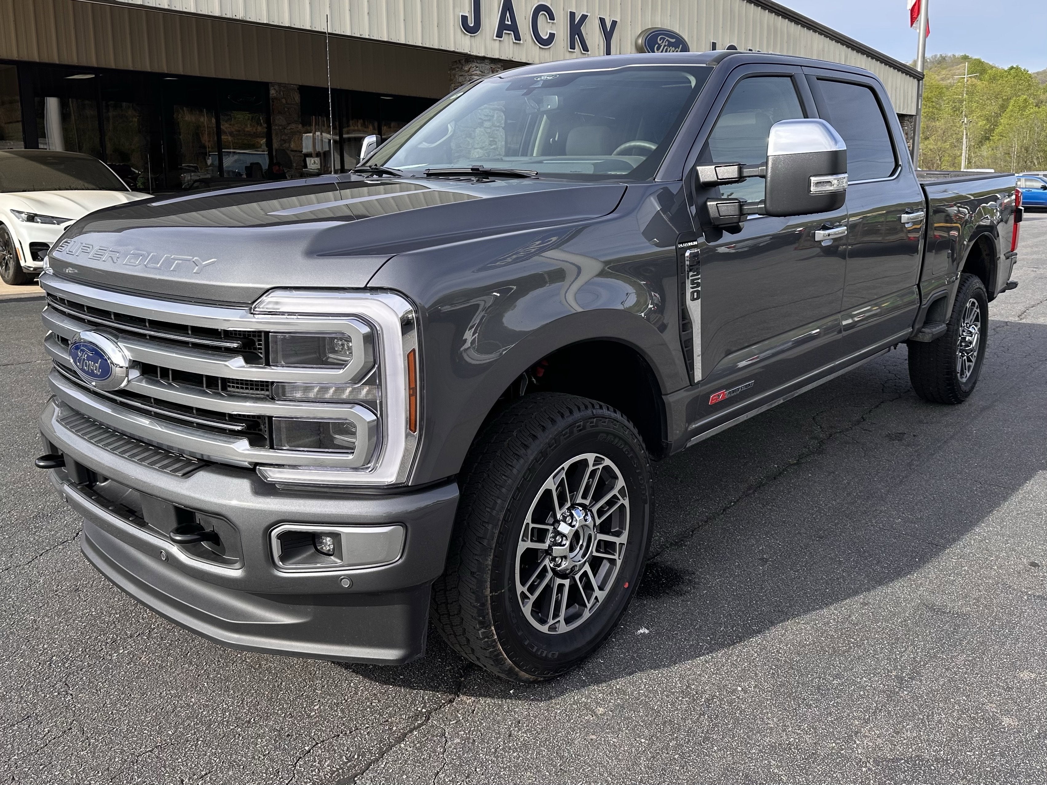 2026 Ford Super Duty F-350 SRW Platinum