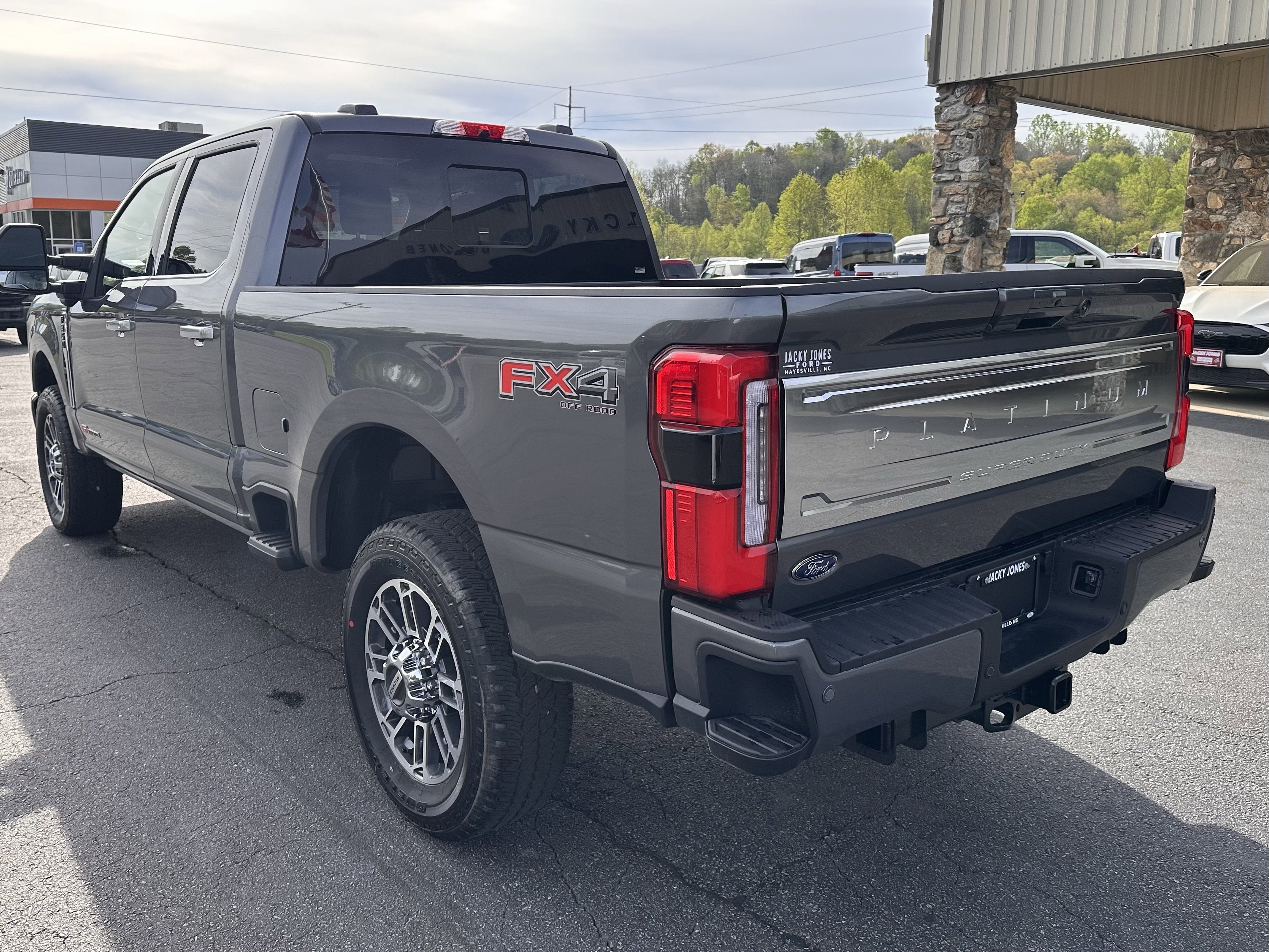 2026 Ford Super Duty F-350 SRW Platinum