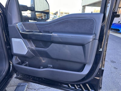 2025 Ford Super Duty F-350 SRW Platinum