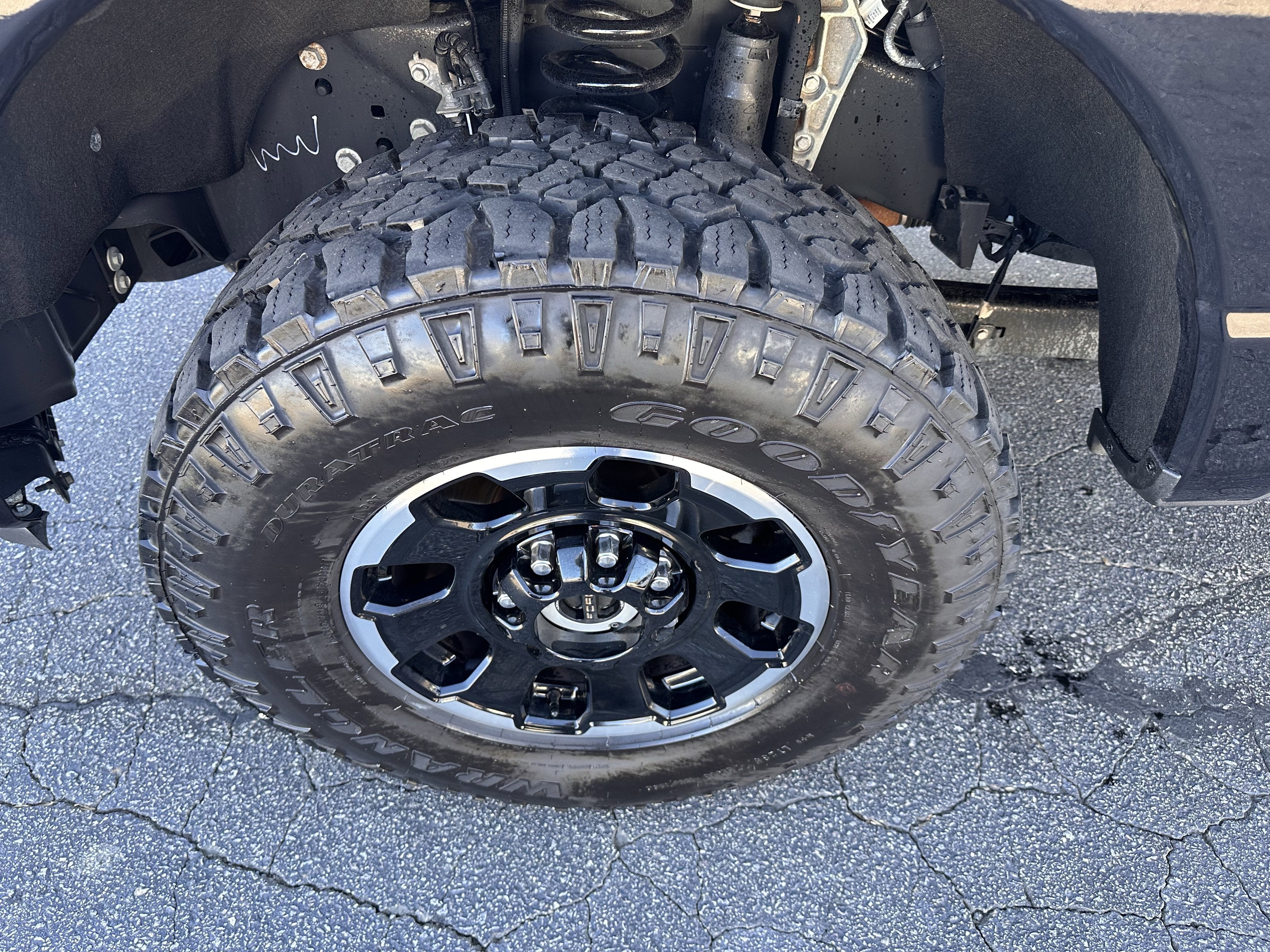 2025 Ford Super Duty F-350 SRW Platinum