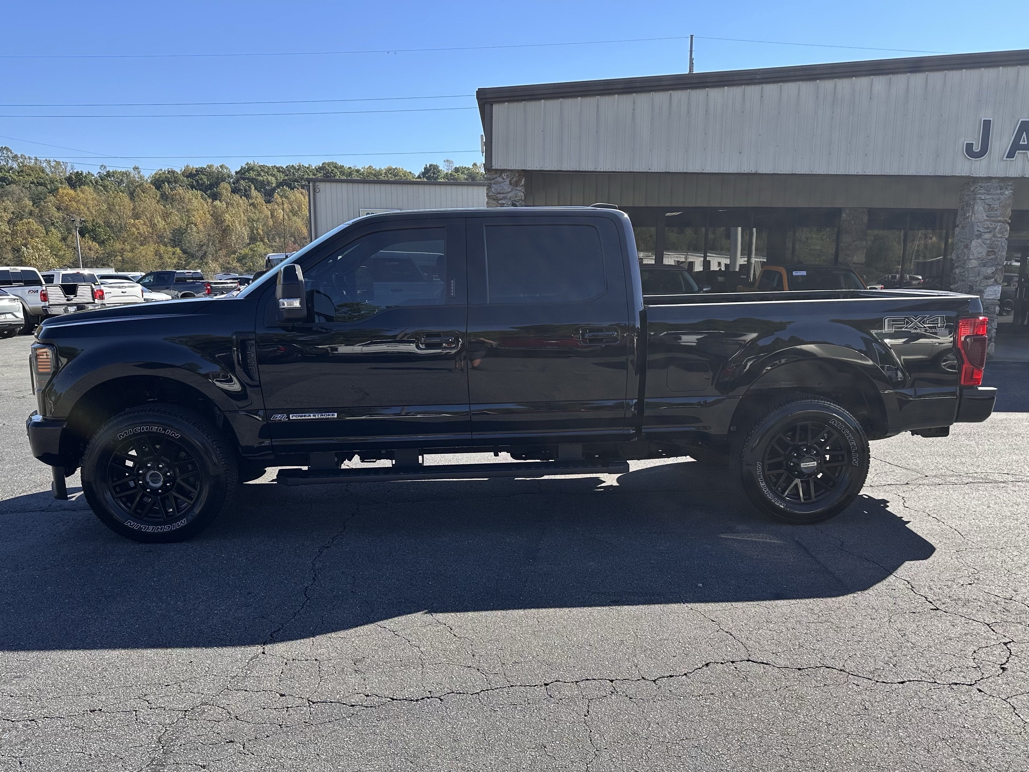 2022 Ford Super Duty F-350 SRW LARIAT