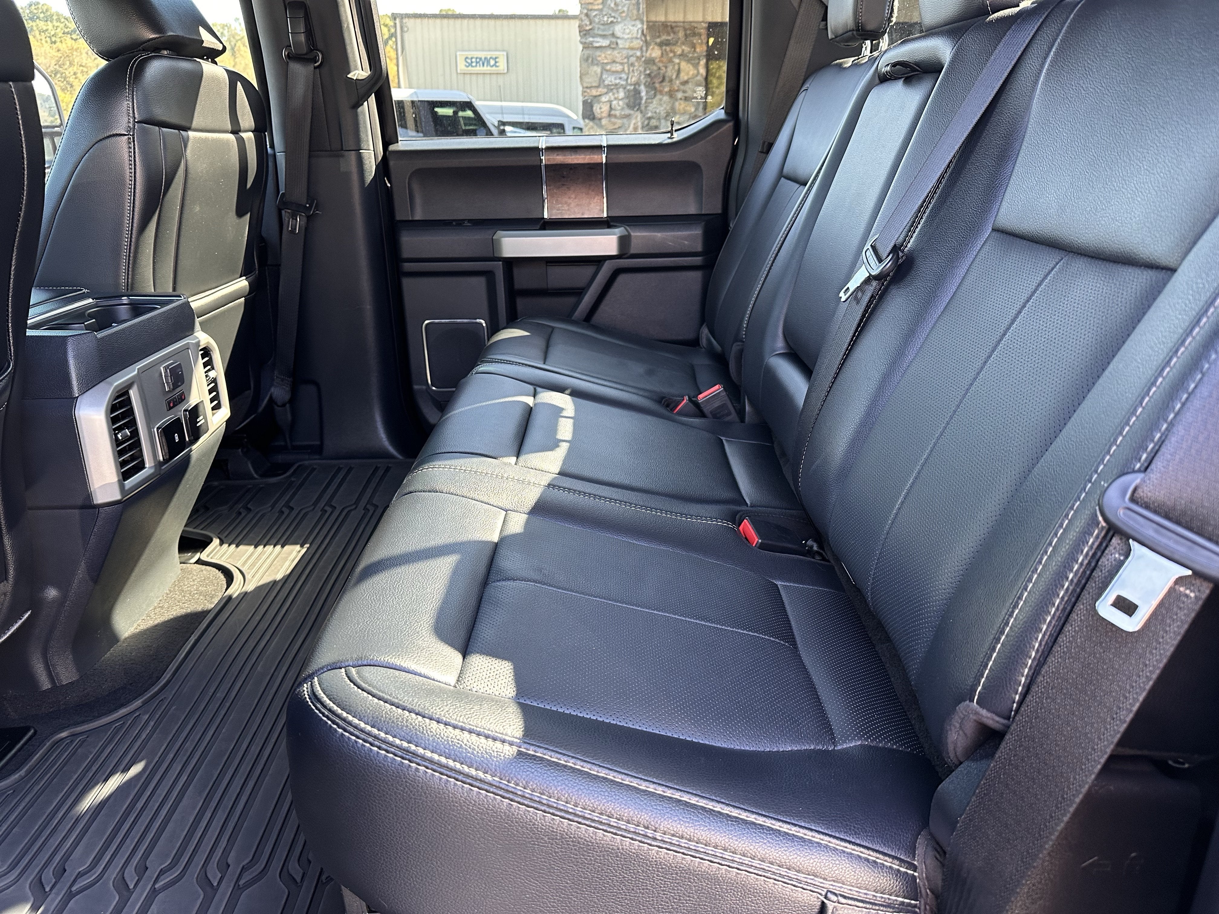 2022 Ford Super Duty F-350 SRW LARIAT