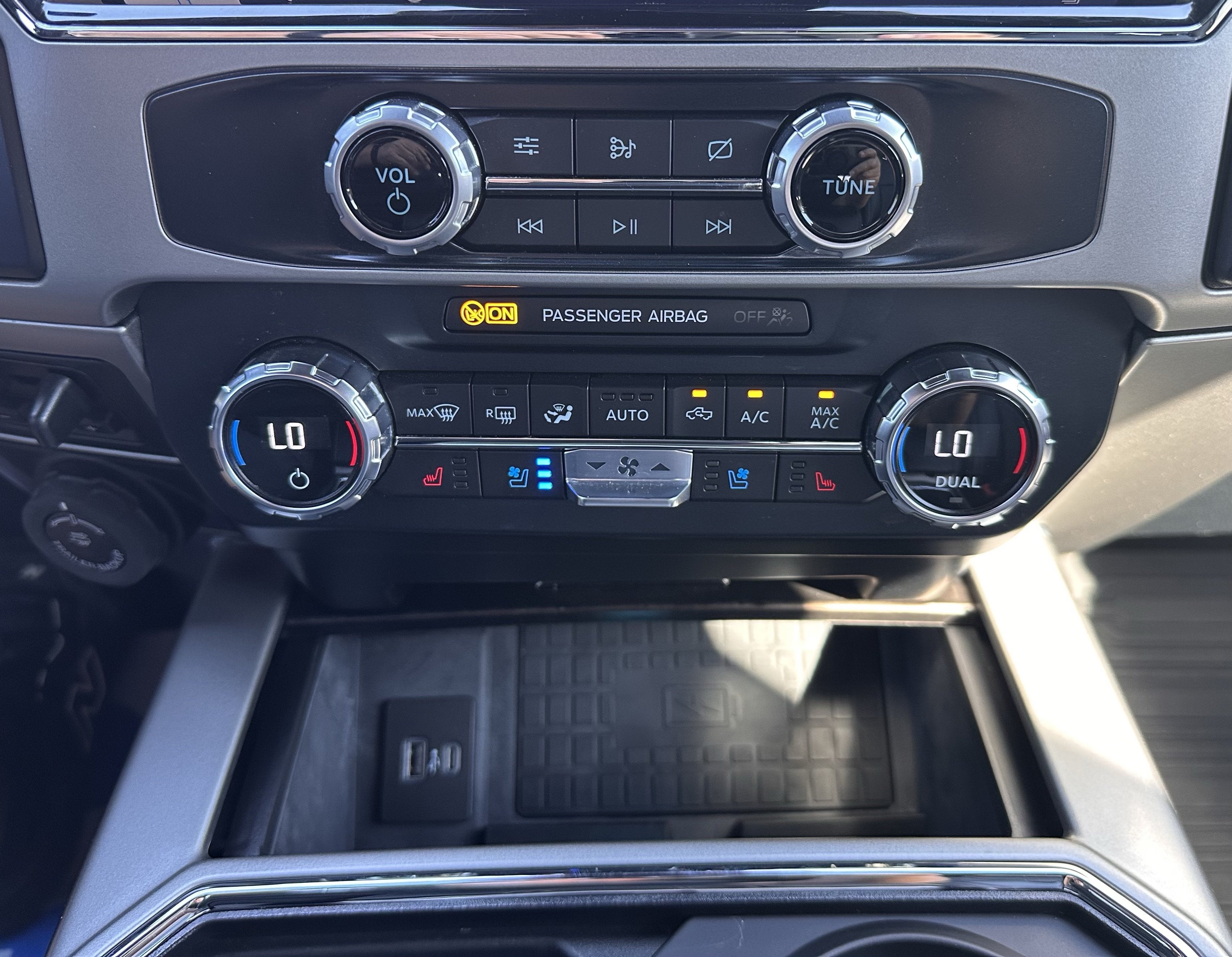 2022 Ford Super Duty F-350 SRW LARIAT