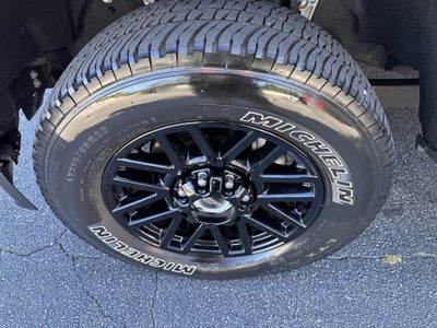 2022 Ford Super Duty F-350 SRW LARIAT