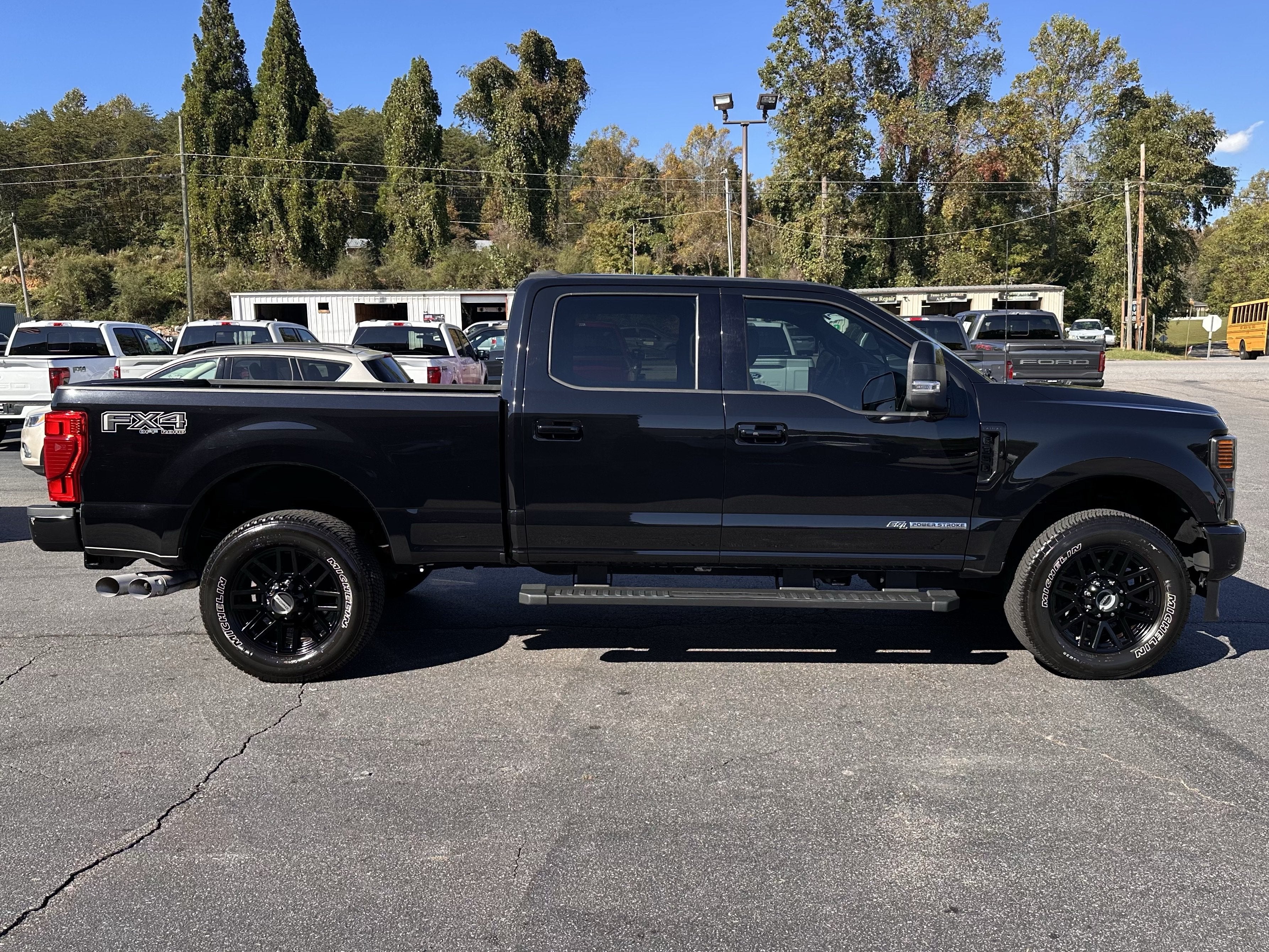 2022 Ford Super Duty F-350 SRW LARIAT