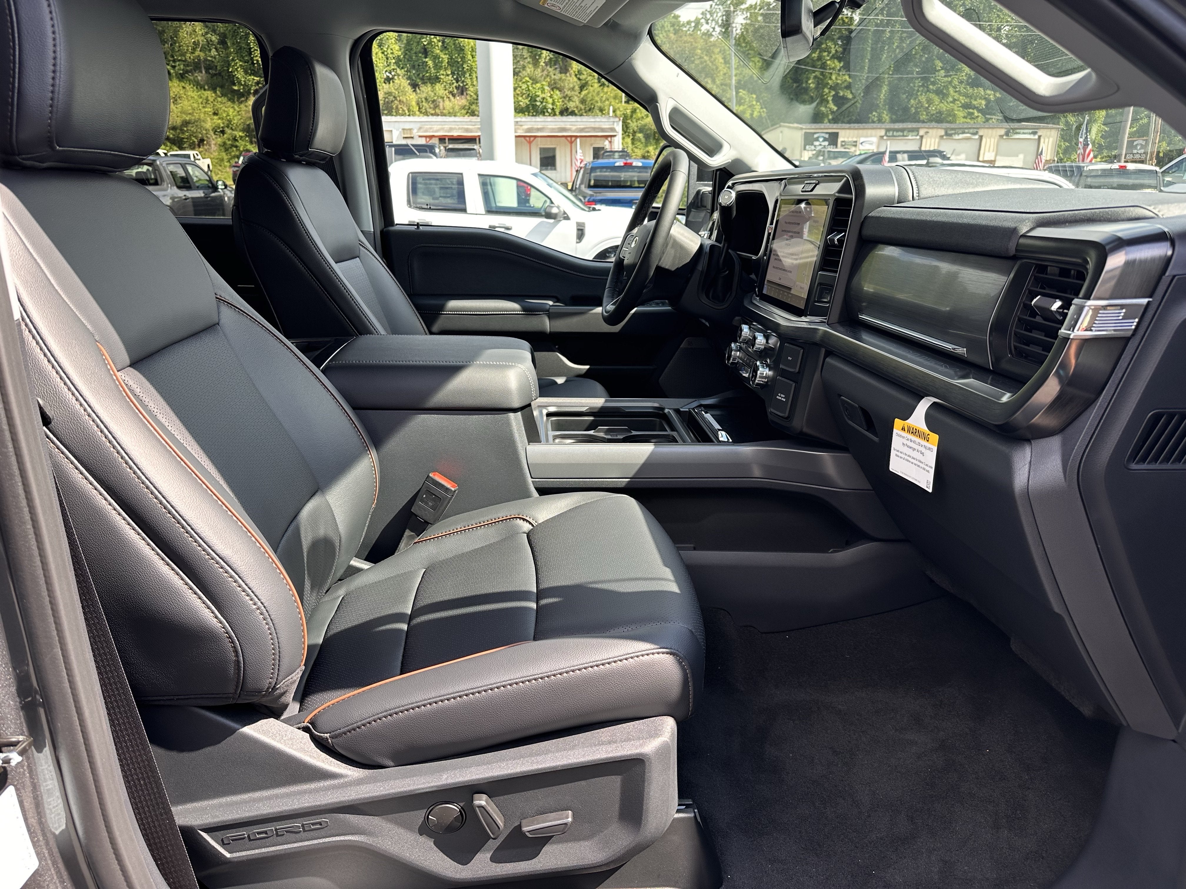 2026 Ford Super Duty F-350 SRW LARIAT