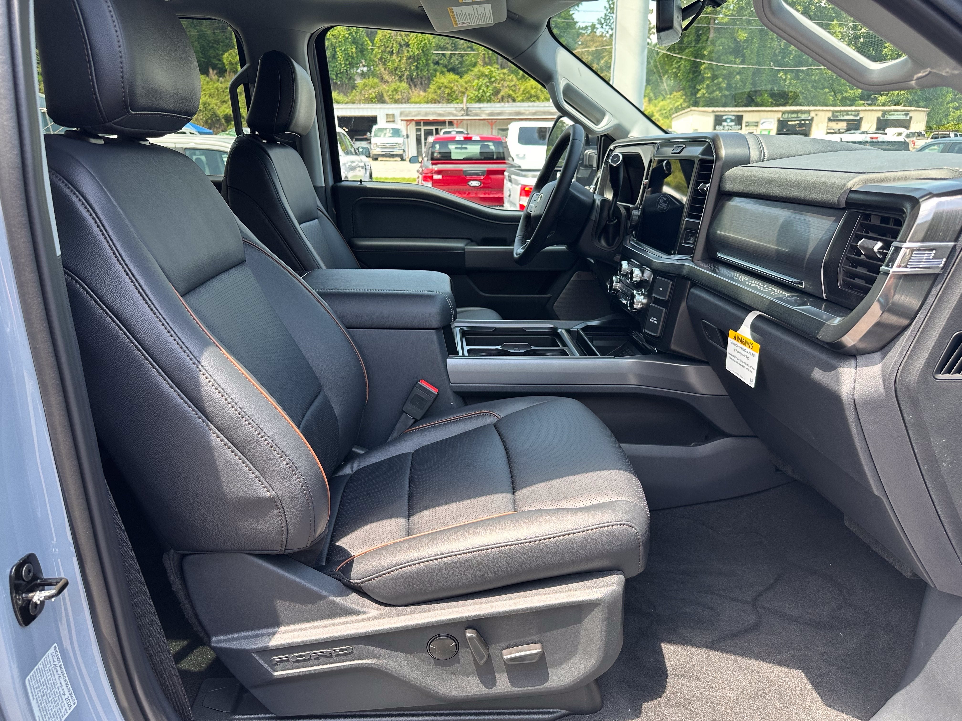 2026 Ford Super Duty F-350 SRW LARIAT