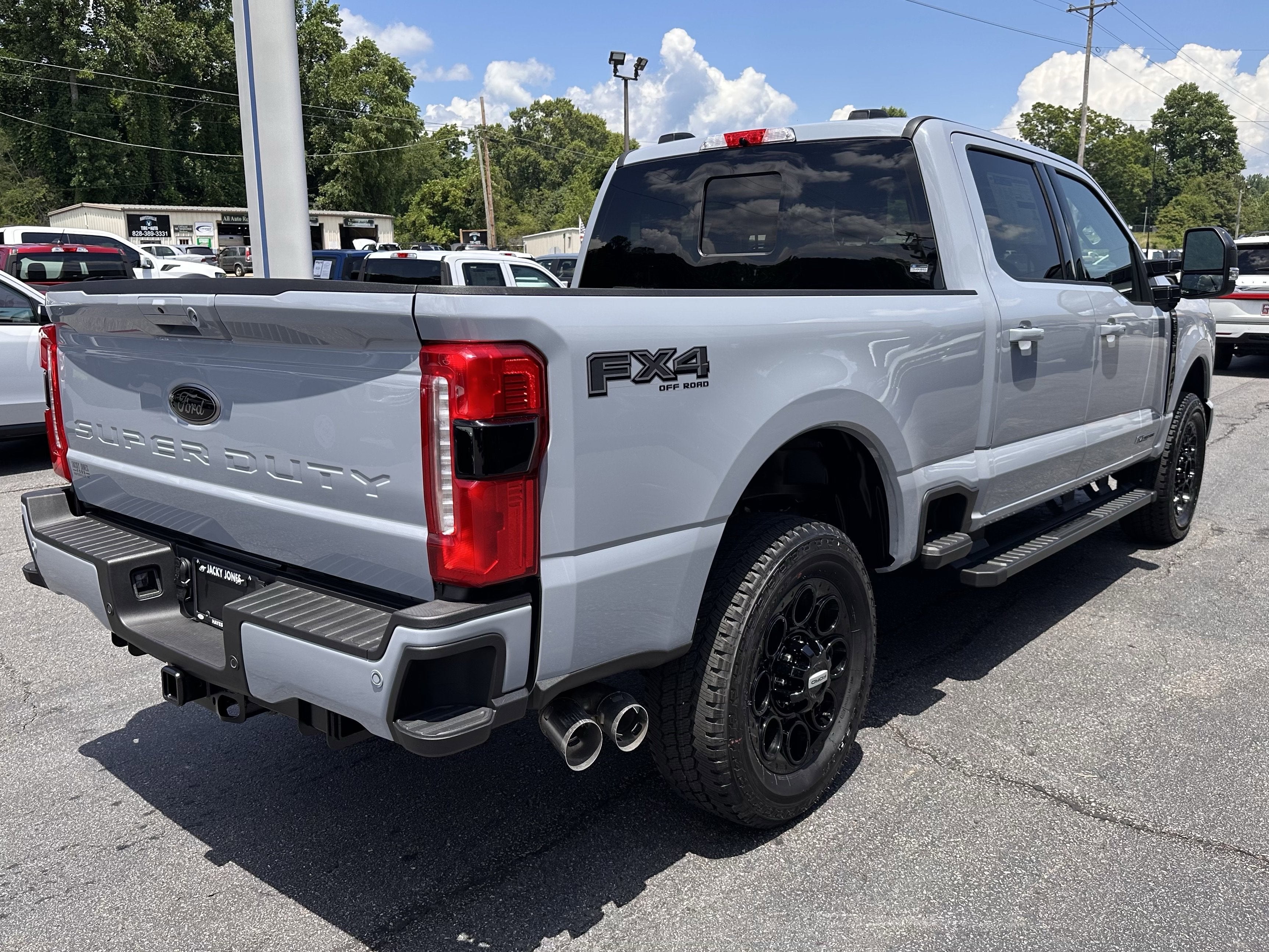 2026 Ford Super Duty F-350 SRW LARIAT