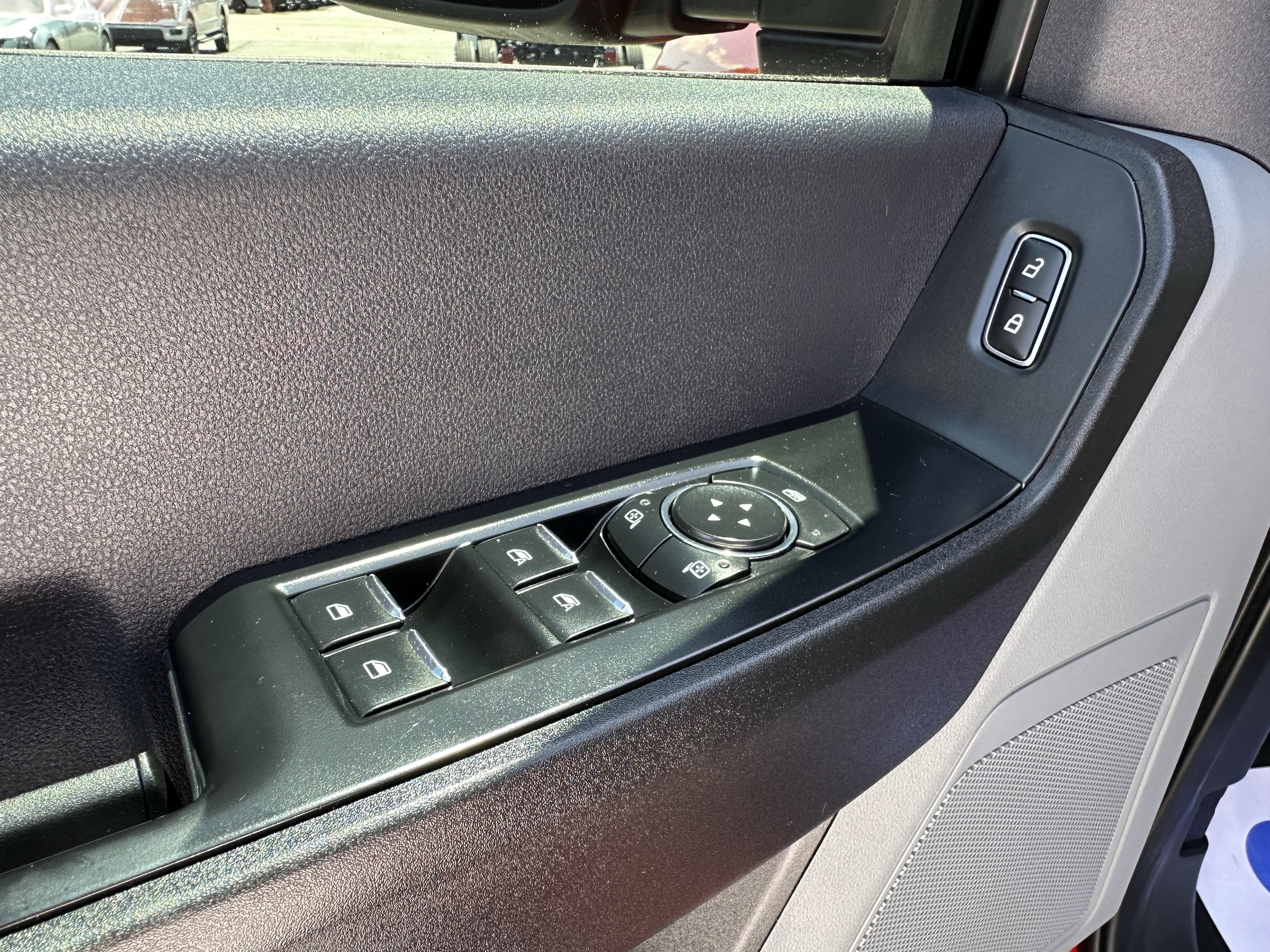 2024 Ford Super Duty F-350 SRW XL