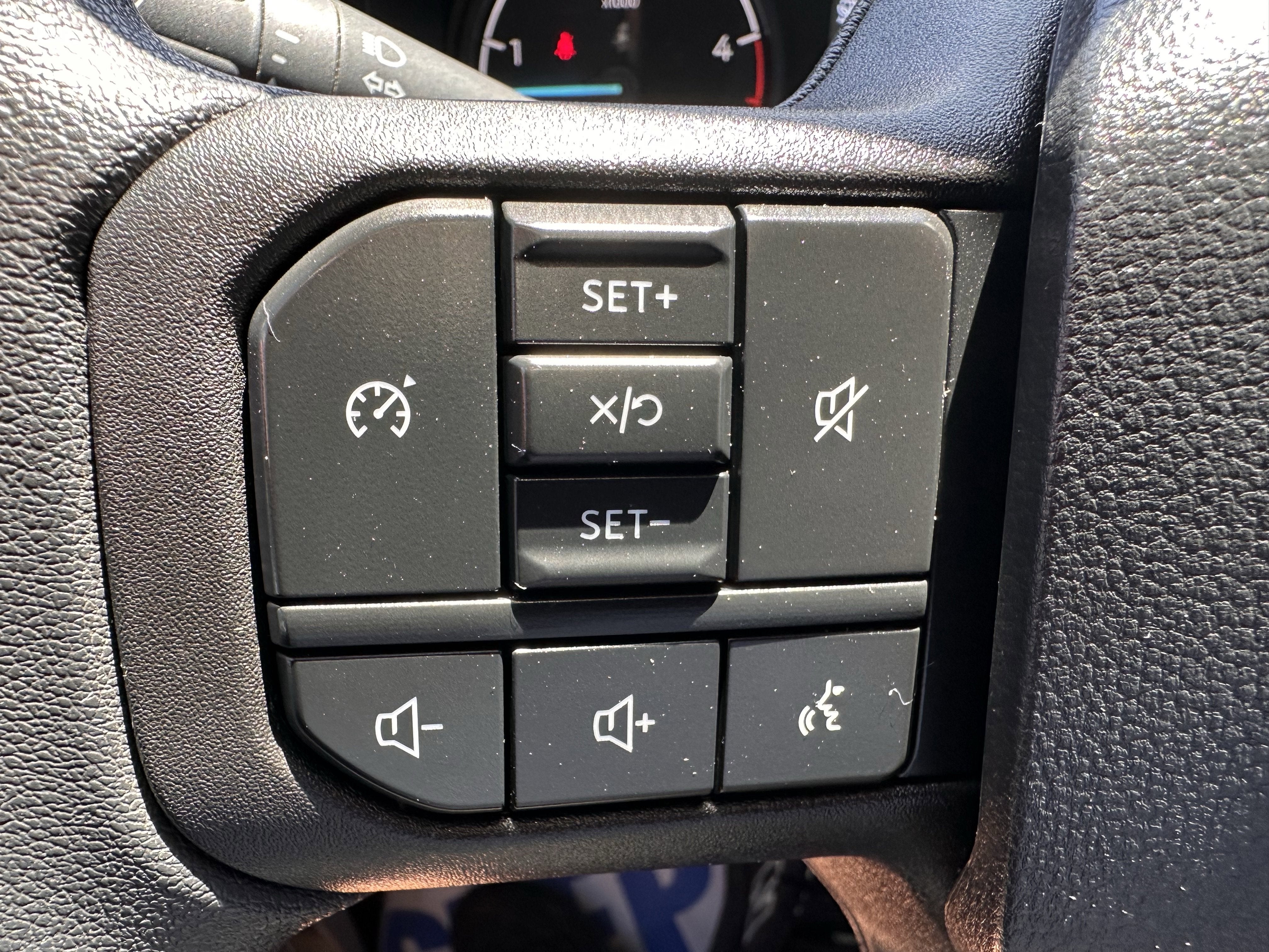 2024 Ford Super Duty F-350 SRW XL