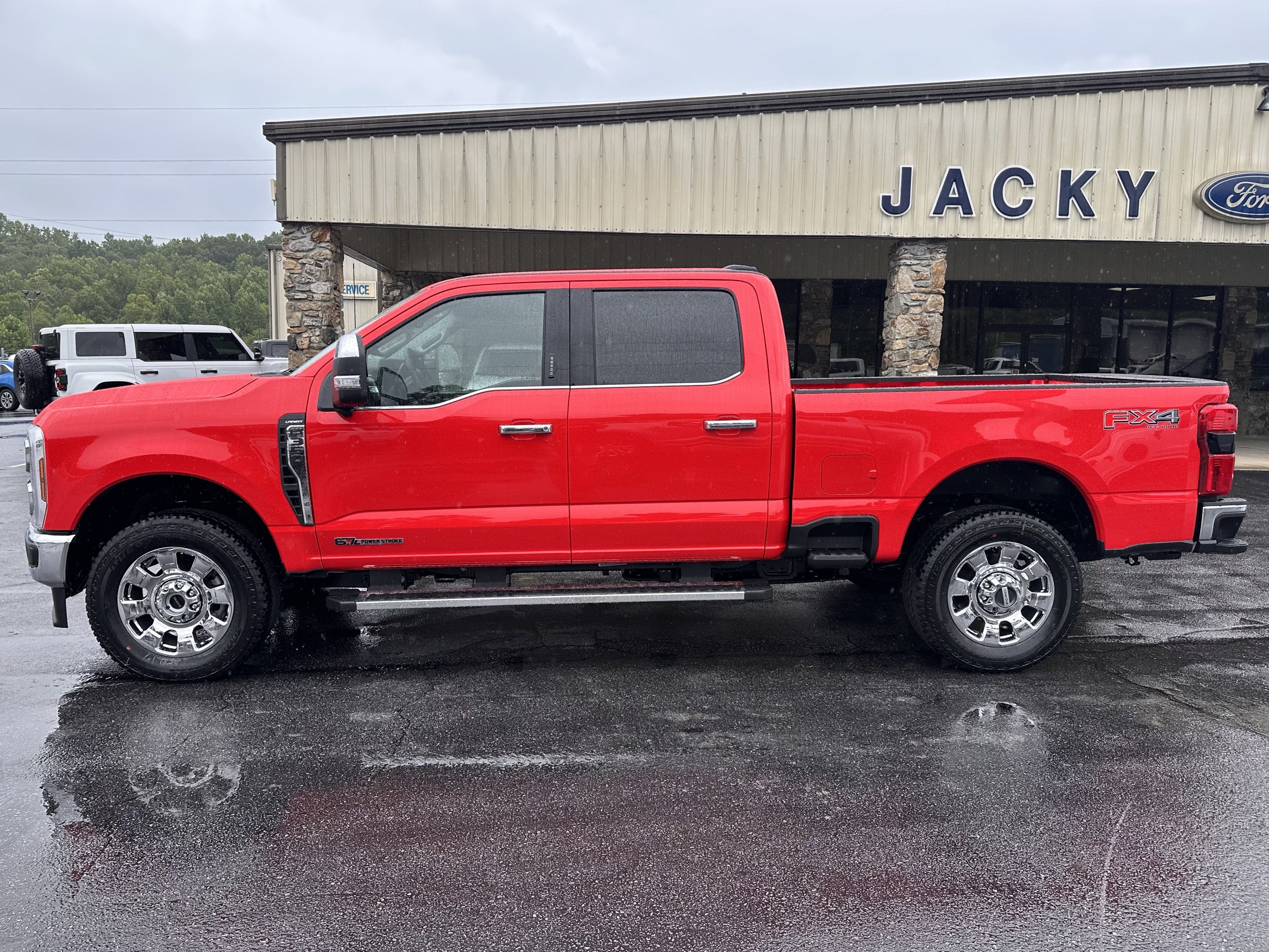 2026 Ford Super Duty F-350 SRW LARIAT