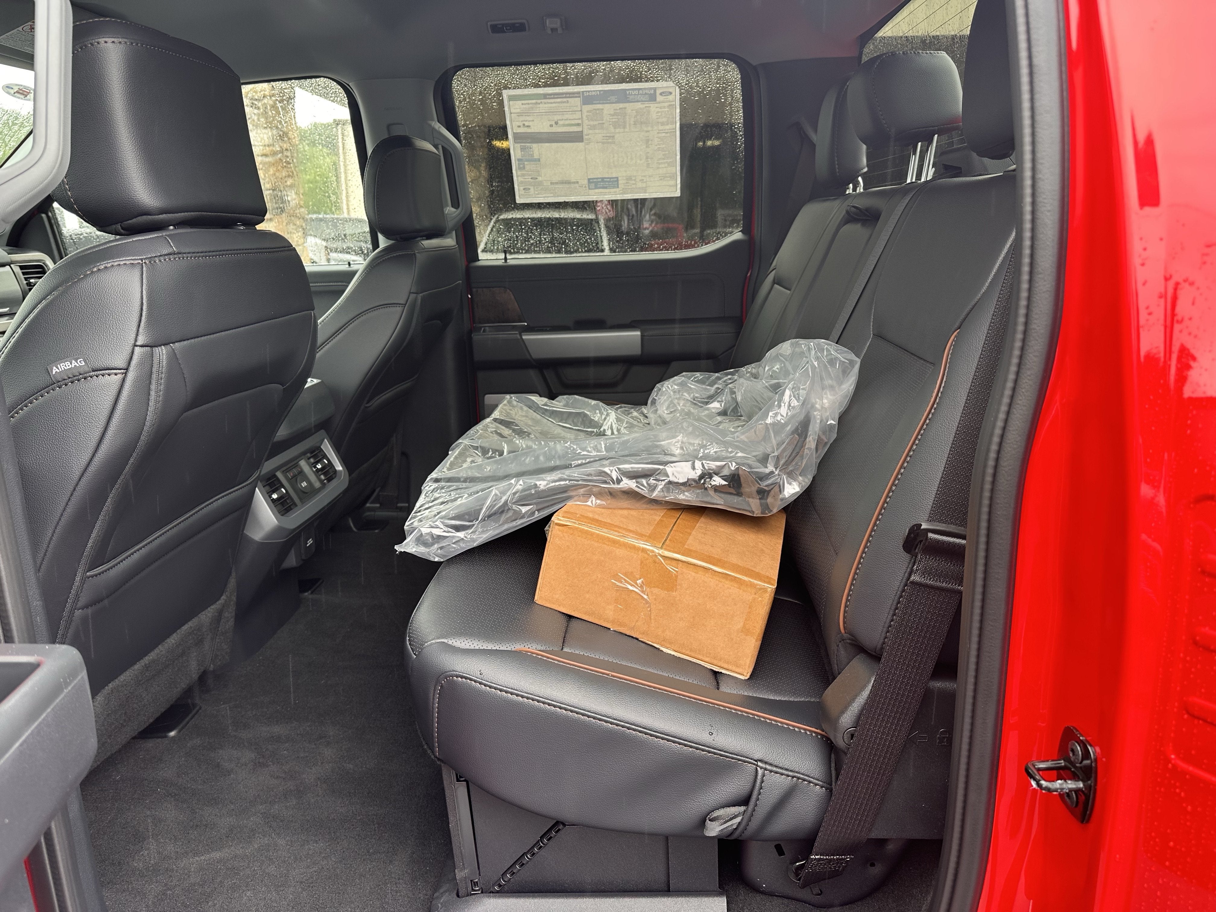 2026 Ford Super Duty F-350 SRW LARIAT