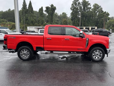 2026 Ford Super Duty F-350 SRW LARIAT