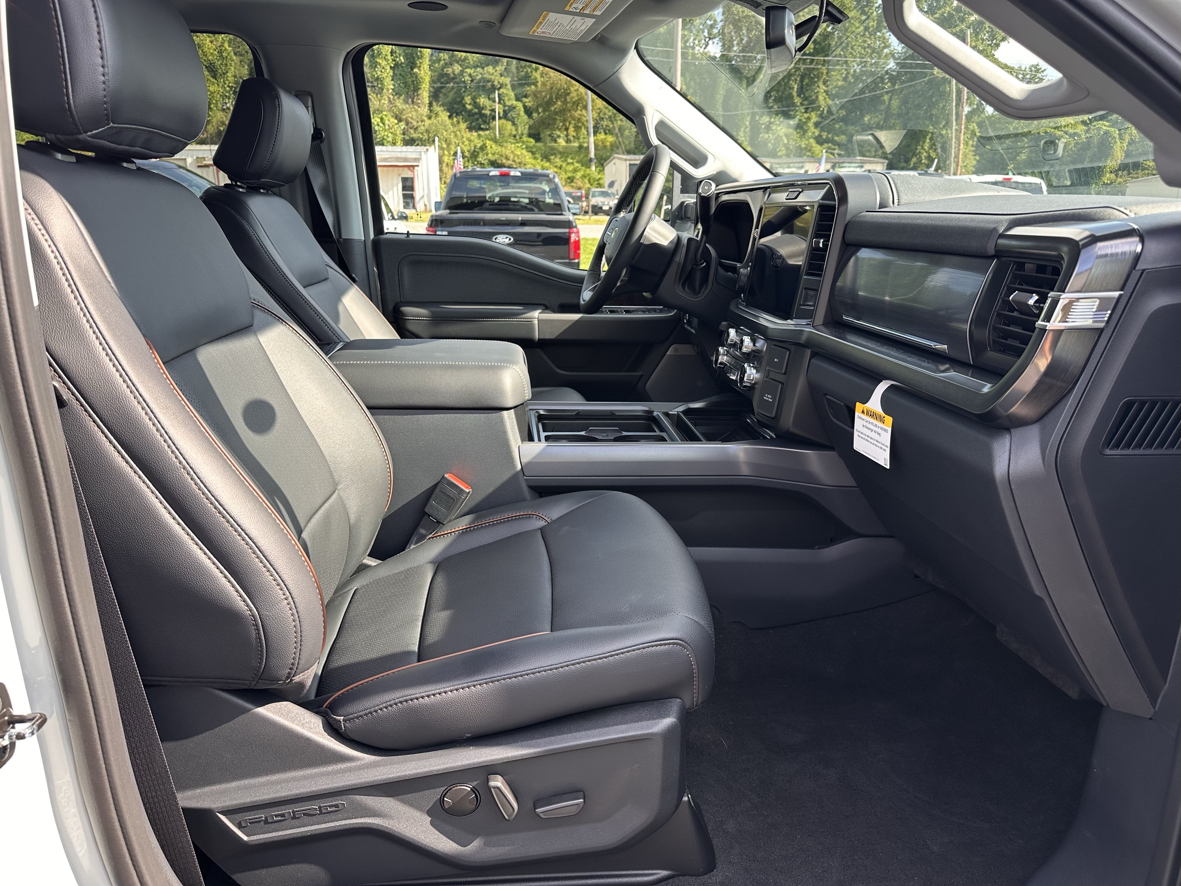2026 Ford Super Duty F-350 SRW LARIAT