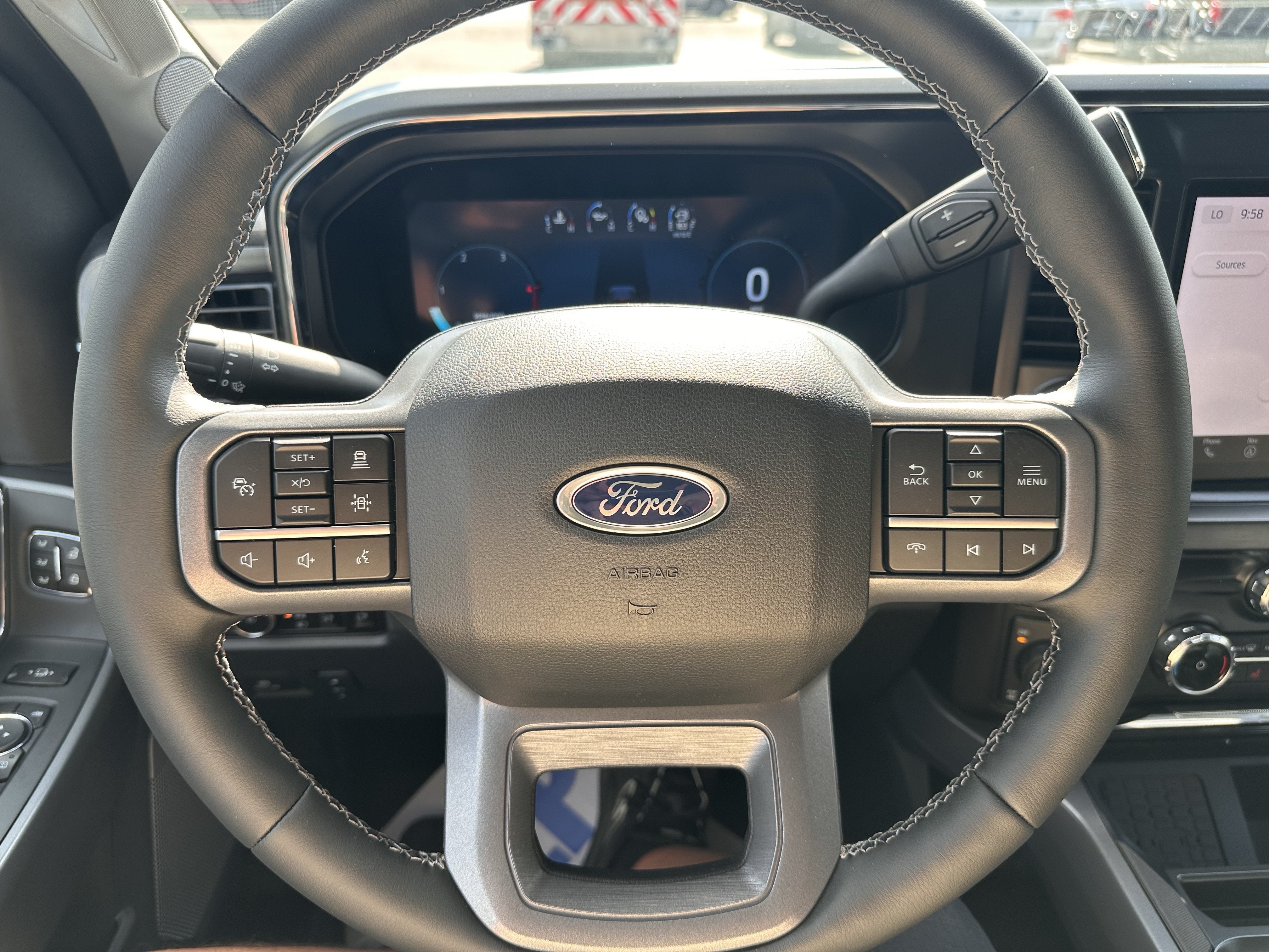 2026 Ford Super Duty F-350 SRW LARIAT