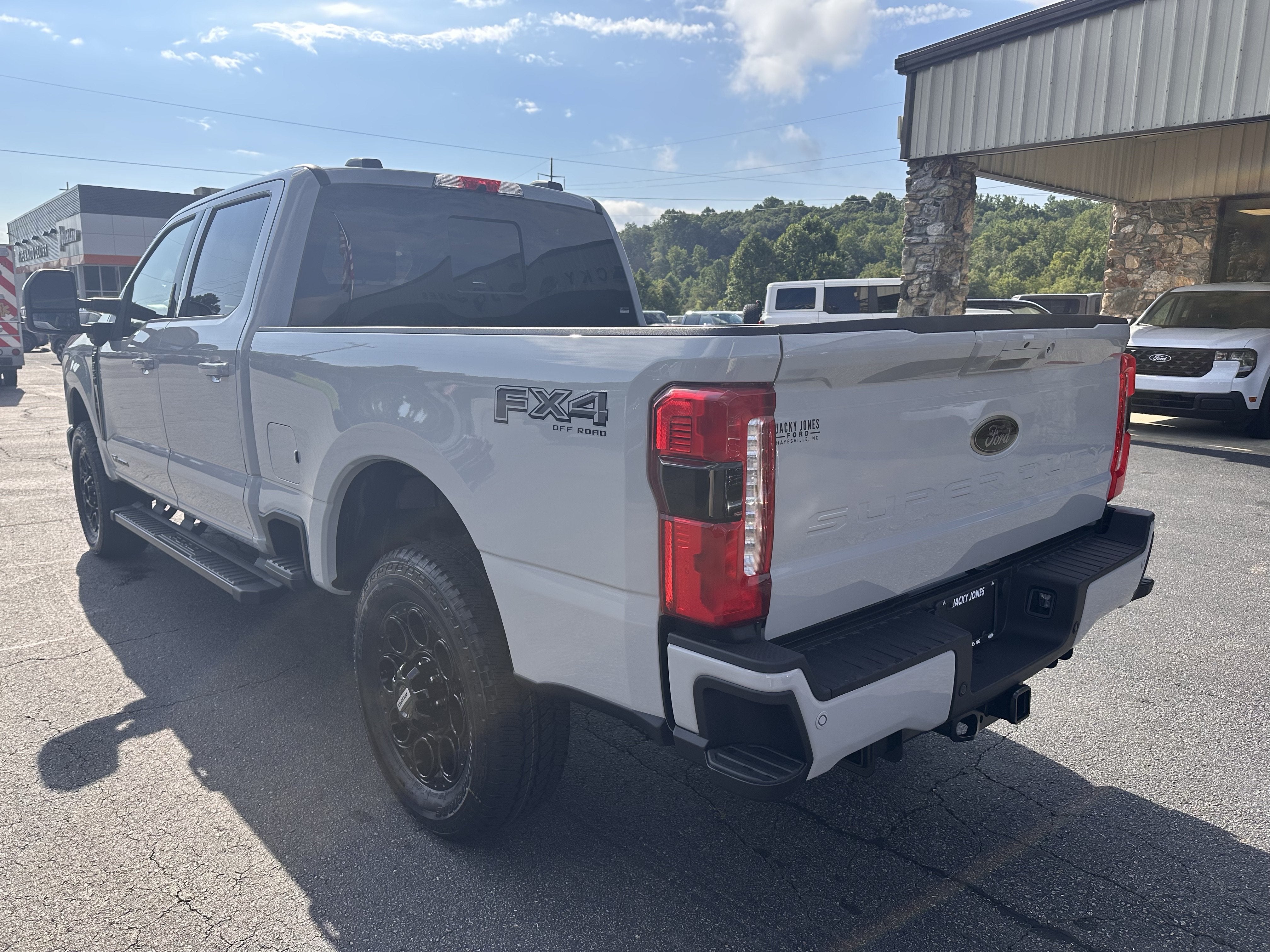 2026 Ford Super Duty F-350 SRW LARIAT