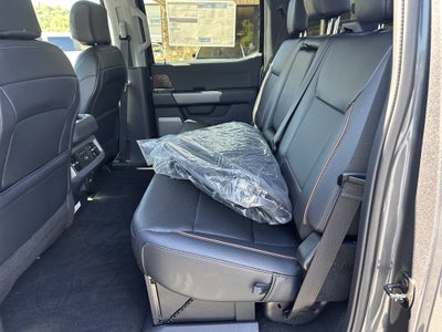 2026 Ford Super Duty F-350 DRW LARIAT