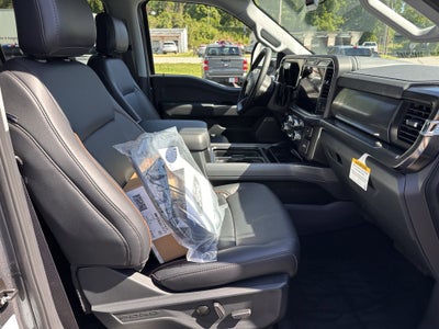 2026 Ford Super Duty F-350 DRW LARIAT