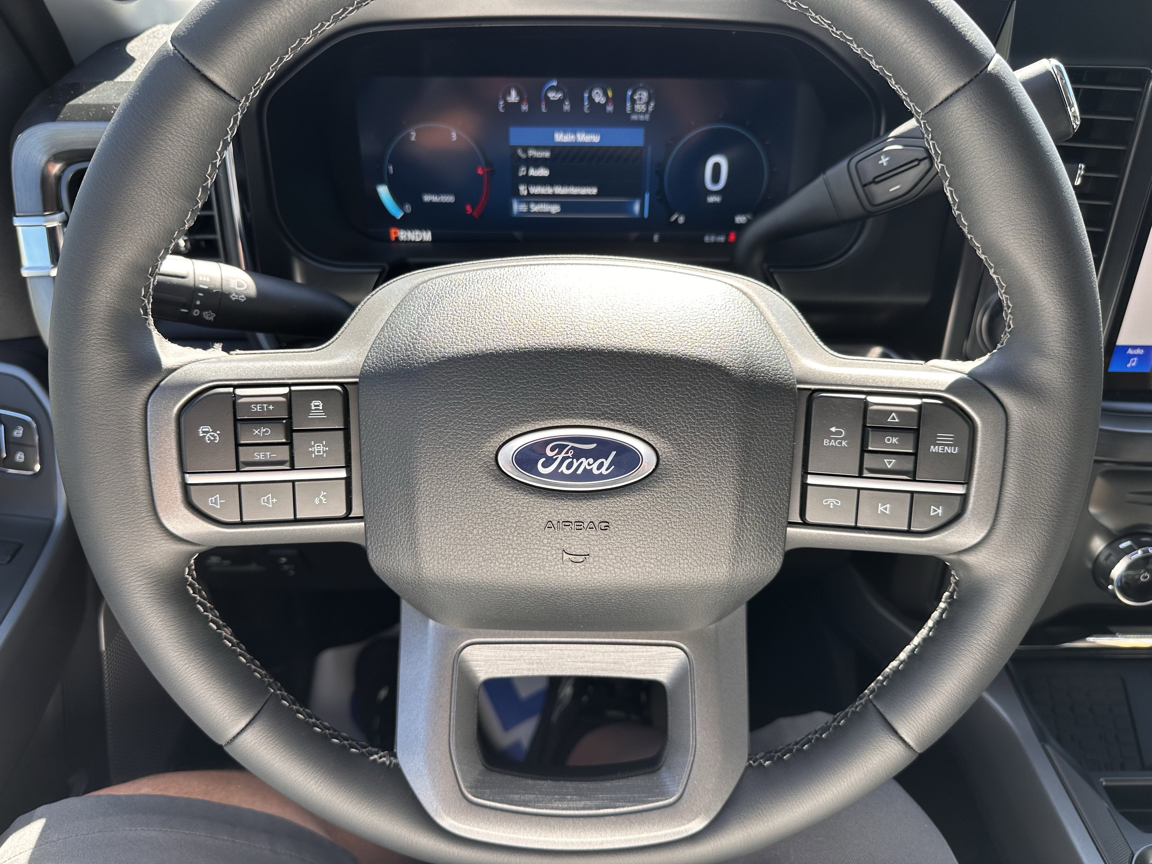 2026 Ford Super Duty F-350 DRW LARIAT