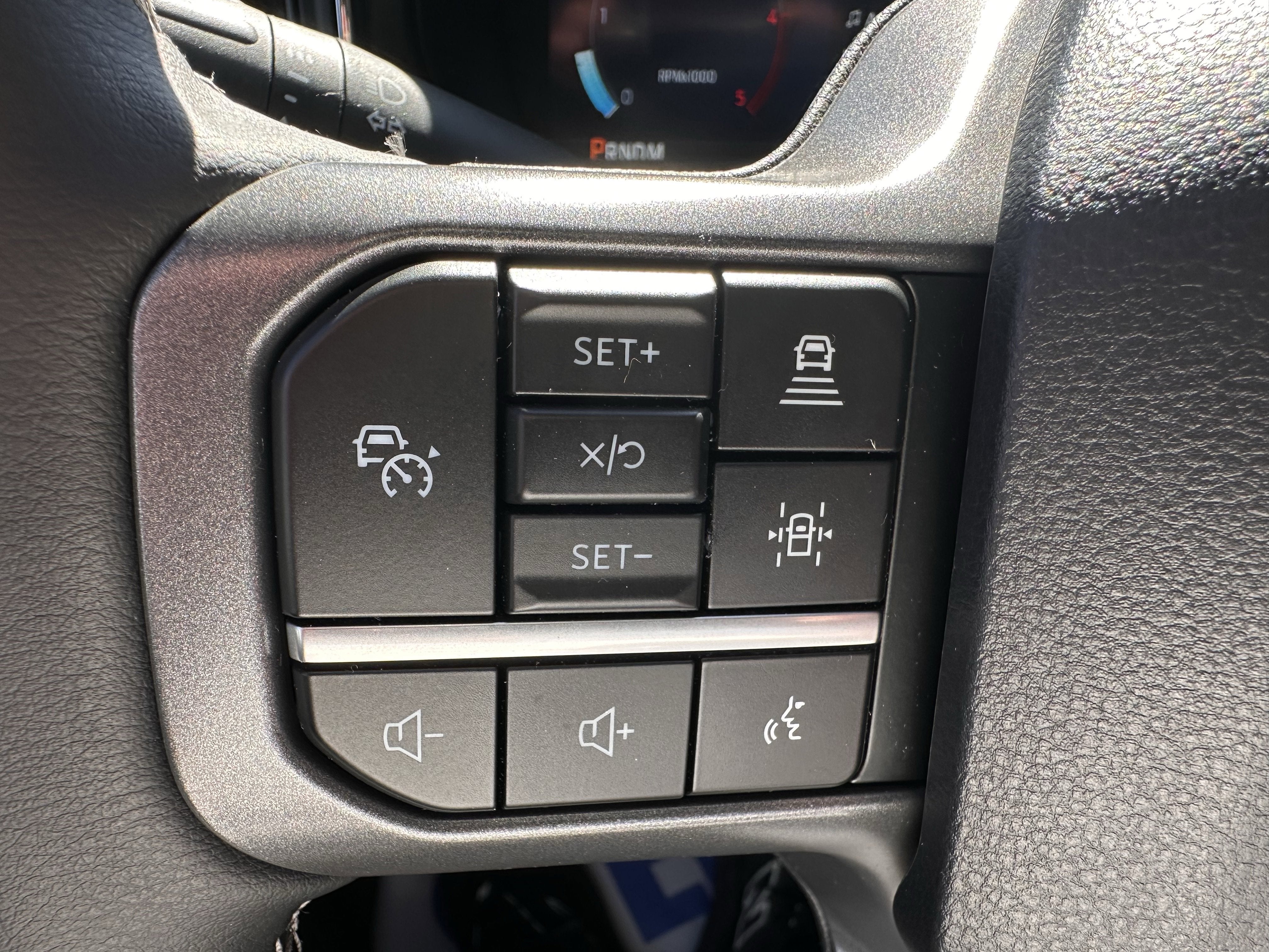 2026 Ford Super Duty F-350 DRW LARIAT