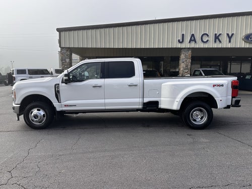 2026 Ford Super Duty F-350 DRW LARIAT