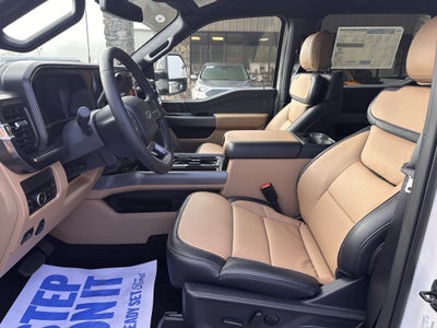 2026 Ford Super Duty F-350 DRW LARIAT