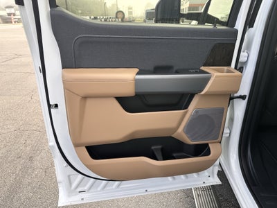 2026 Ford Super Duty F-350 DRW LARIAT