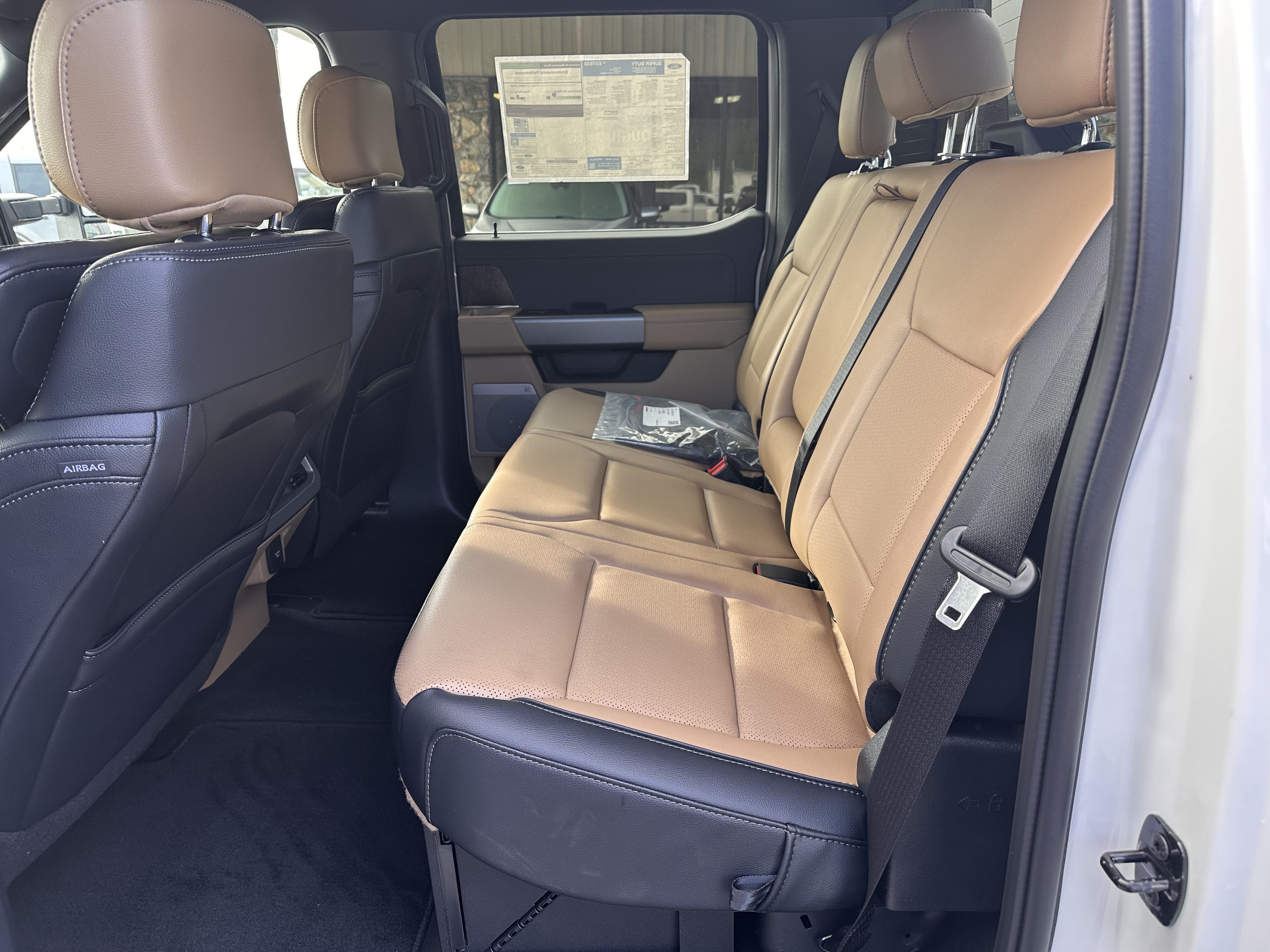 2026 Ford Super Duty F-350 DRW LARIAT