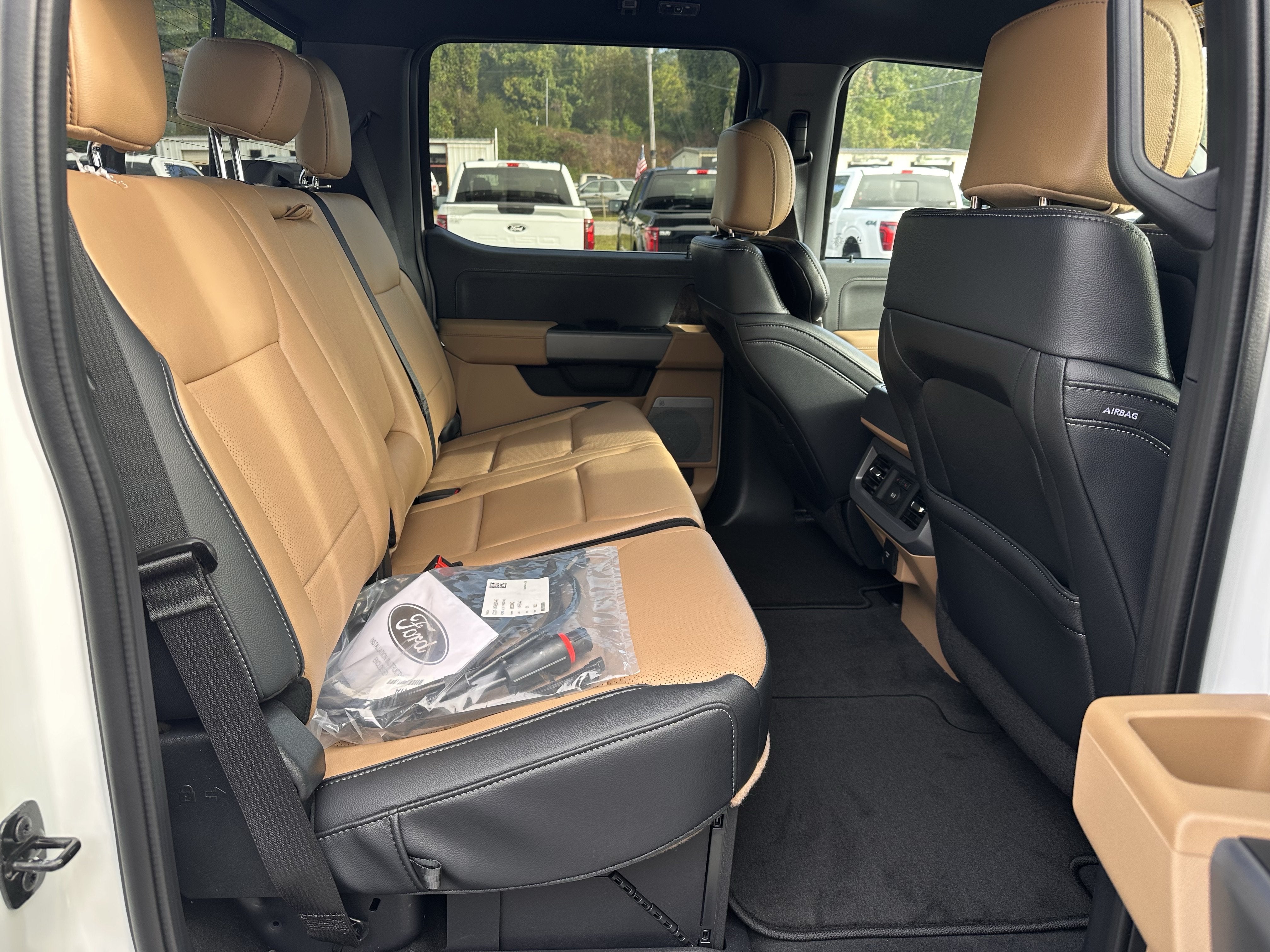 2026 Ford Super Duty F-350 DRW LARIAT