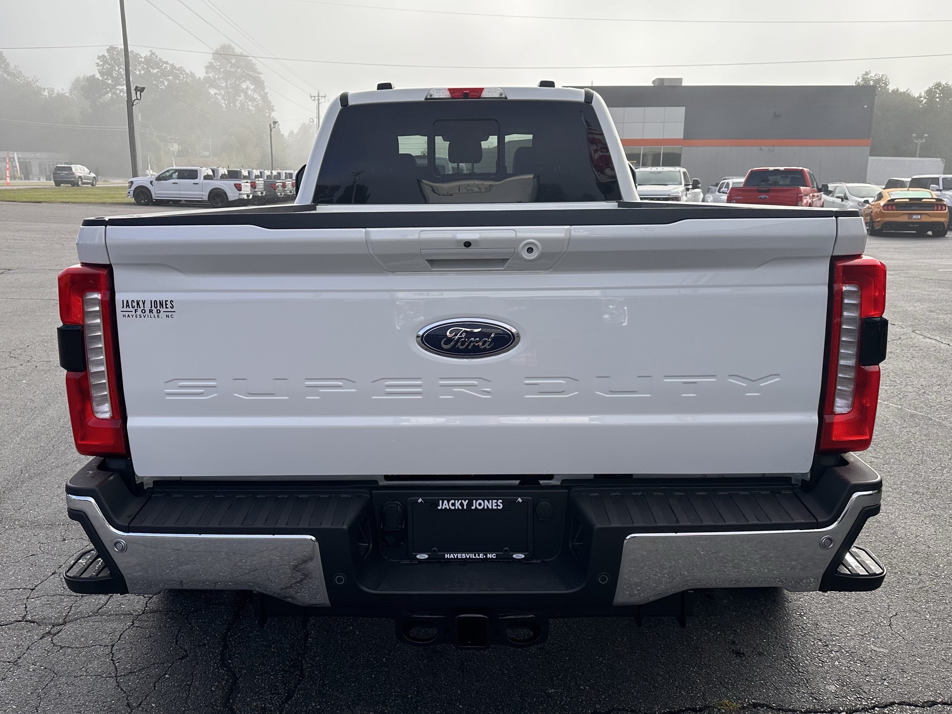 2026 Ford Super Duty F-350 DRW LARIAT