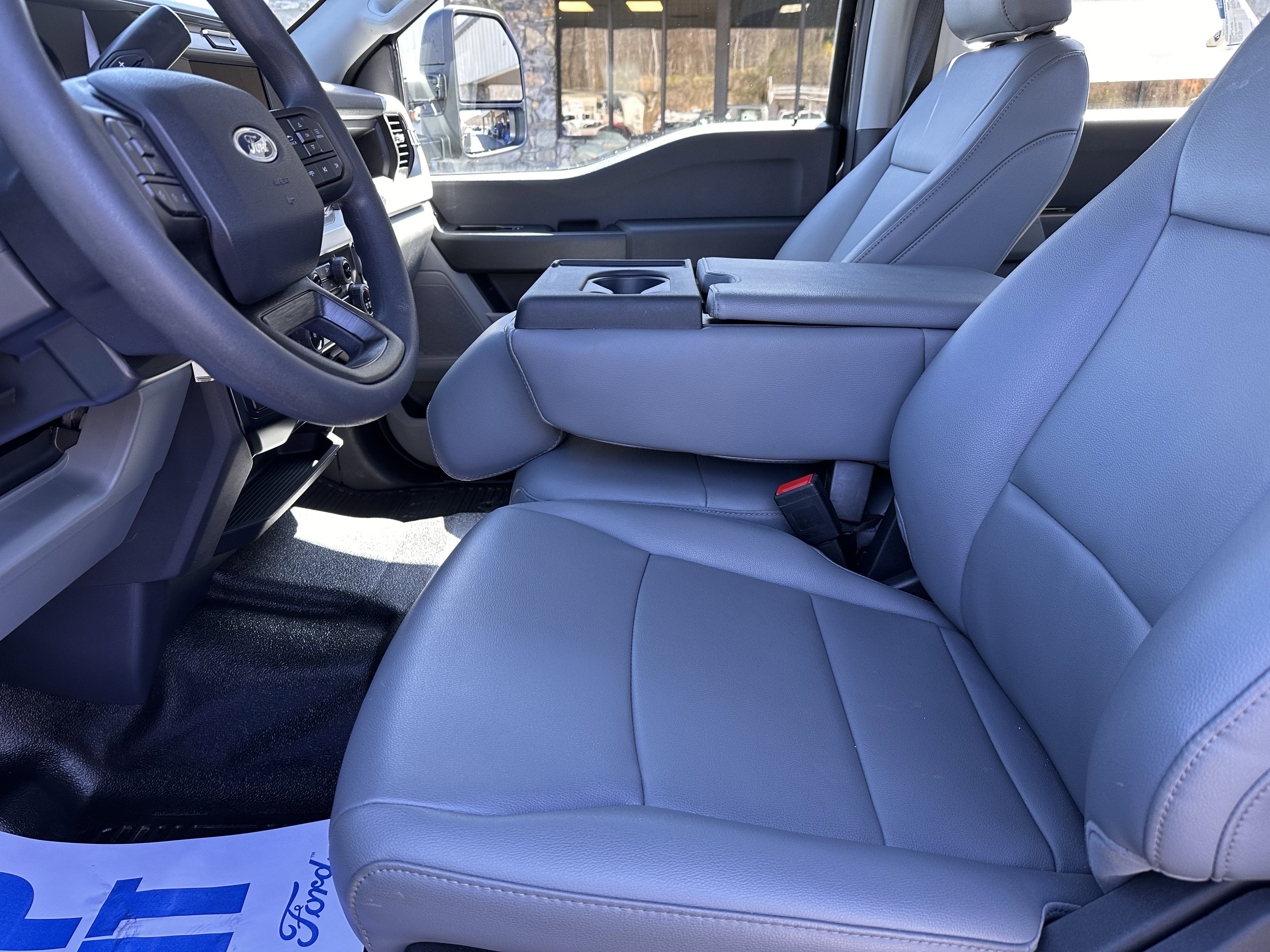 2026 Ford Super Duty F-350 DRW XL