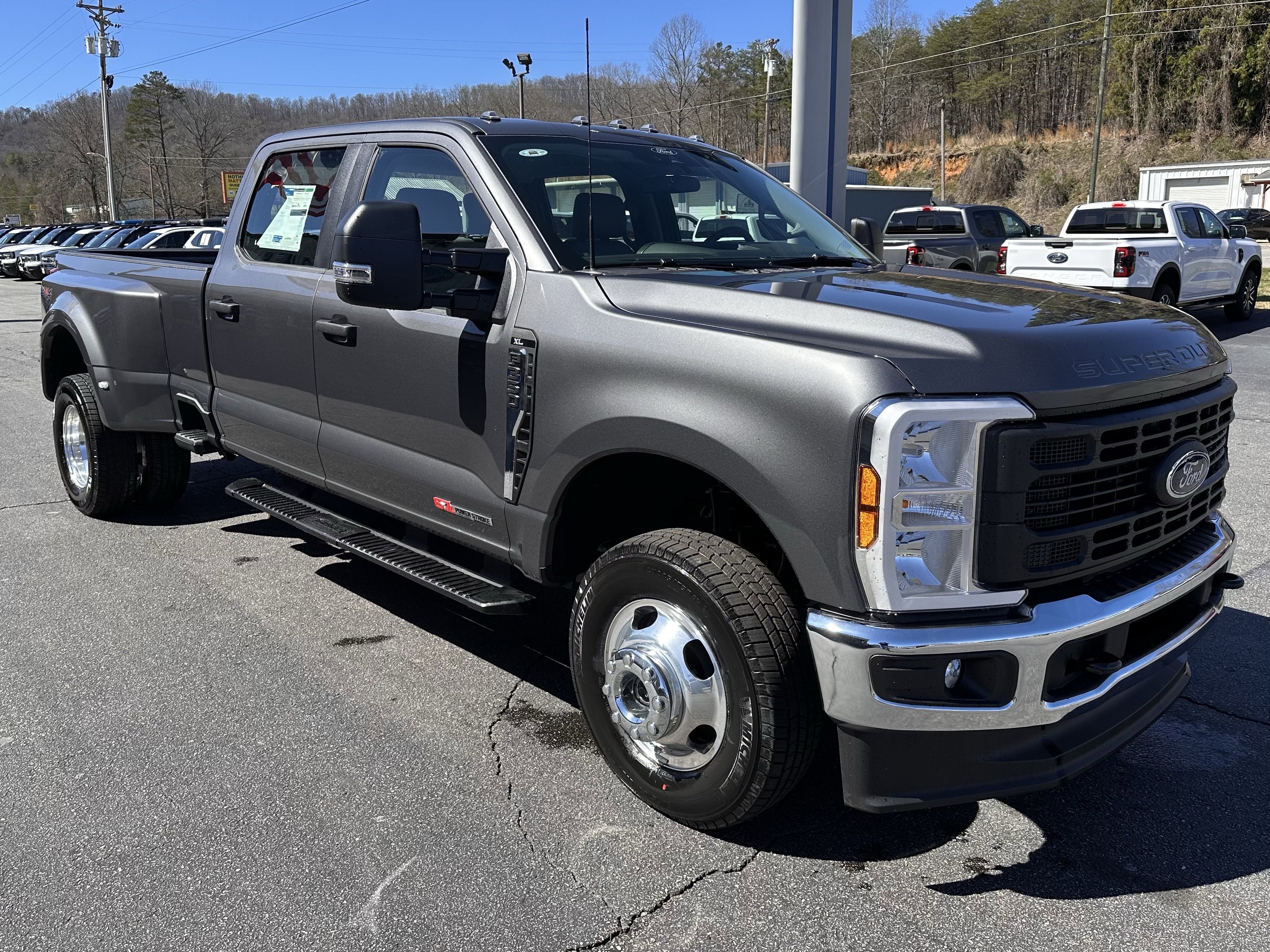 2026 Ford Super Duty F-350 DRW XL
