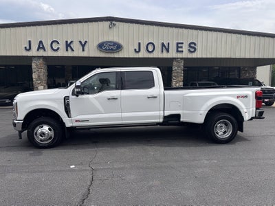 2026 Ford Super Duty F-350 DRW LARIAT